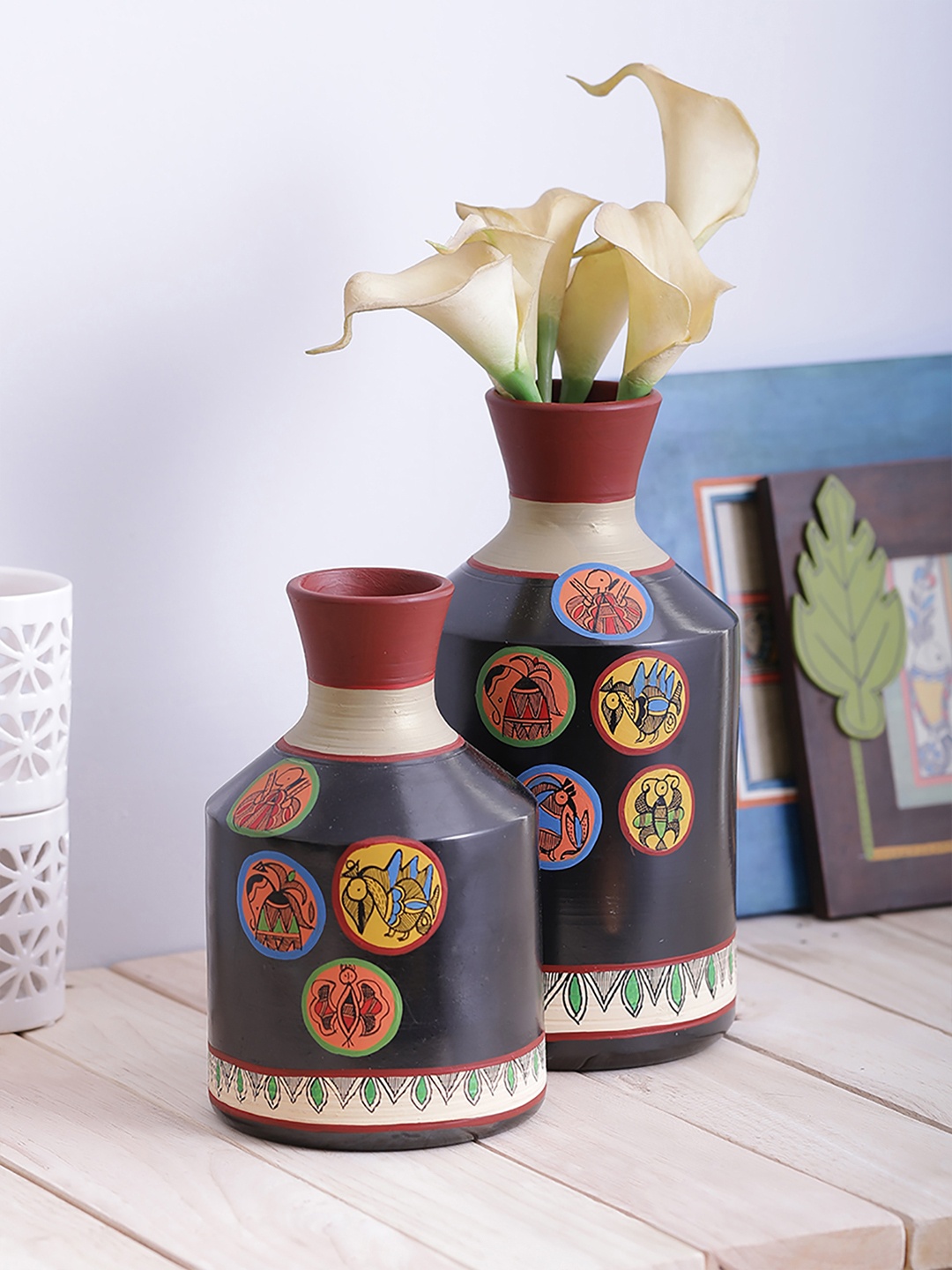 

VarEesha Set of 2 Black Madhubani Handpainted Terracotta Vase