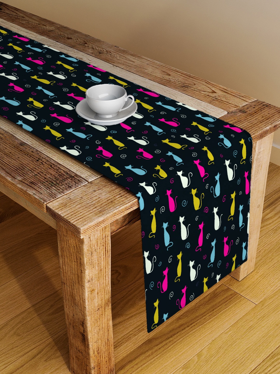 

Alina decor Black Conversational Table Runner