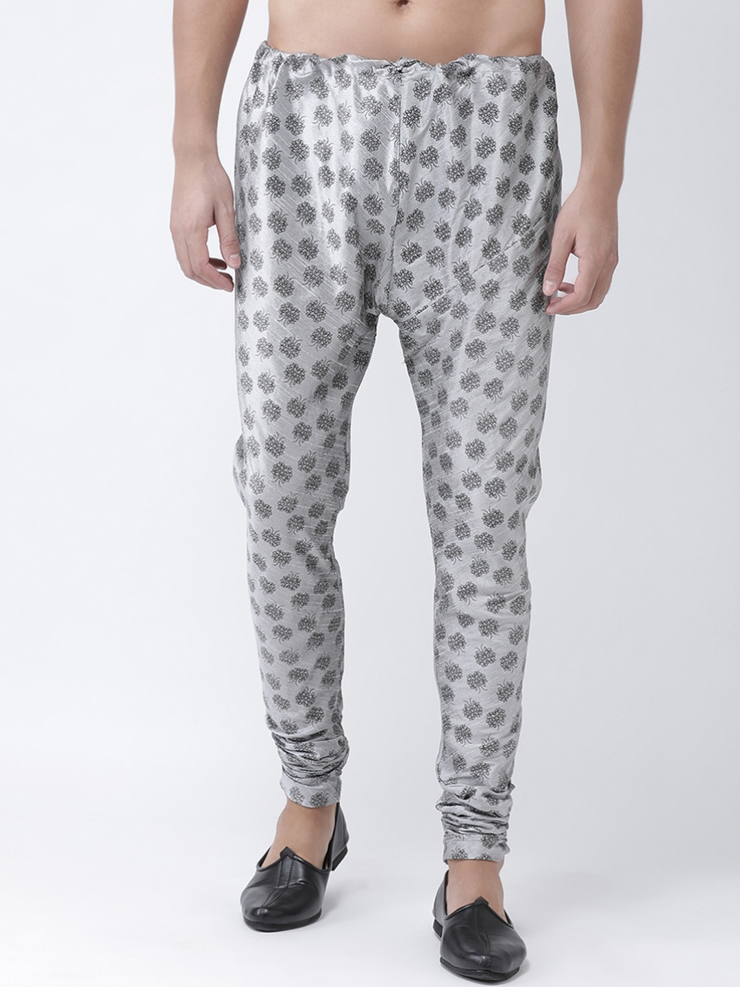 

DEYANN Men Silver-Coloured Printed Churidar