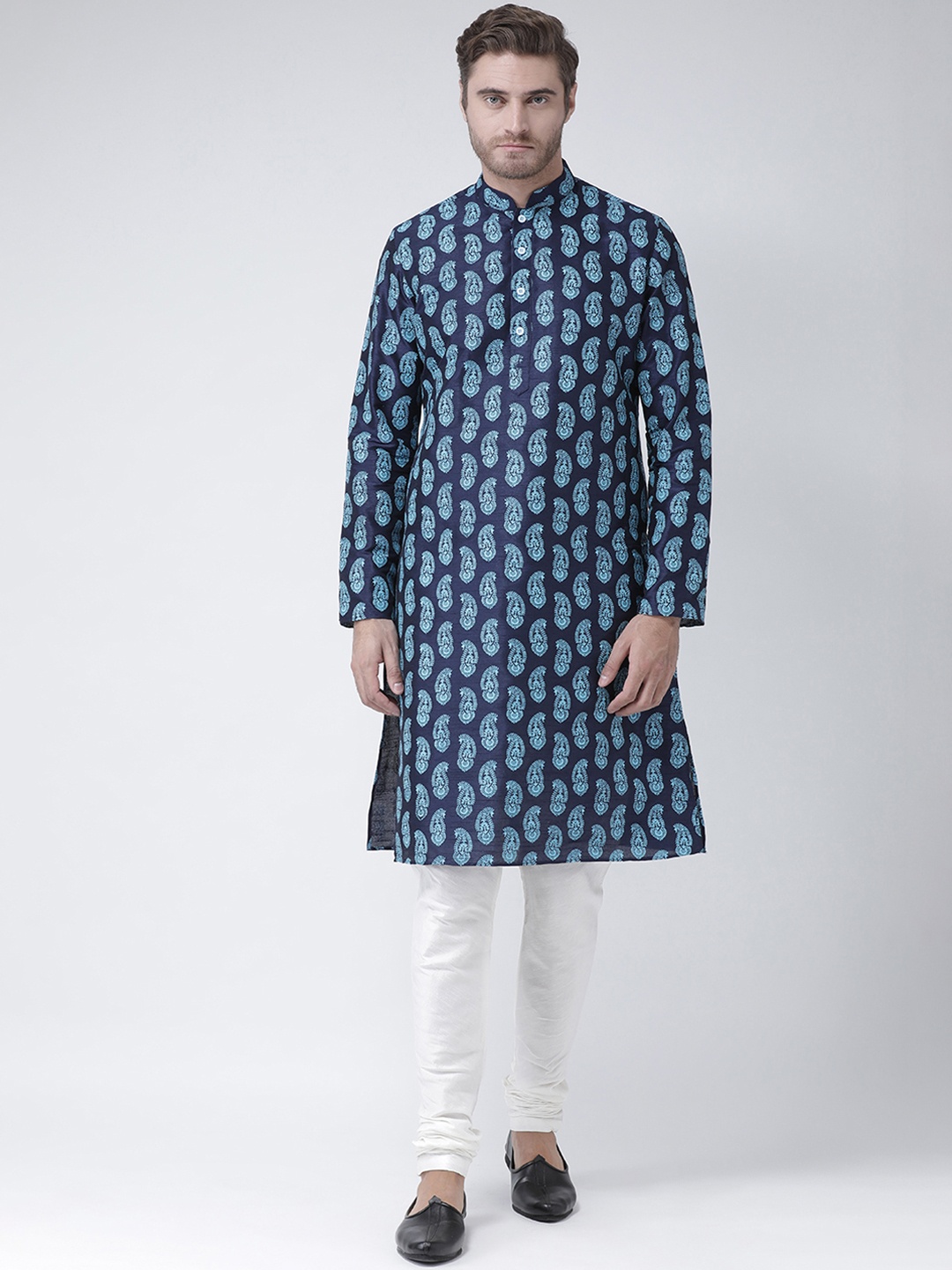 

DEYANN Men Navy Blue & White Printed Kurta with Churidar