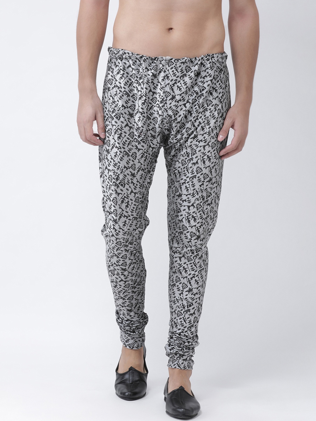

DEYANN Men Silver-Coloured Printed Churidar
