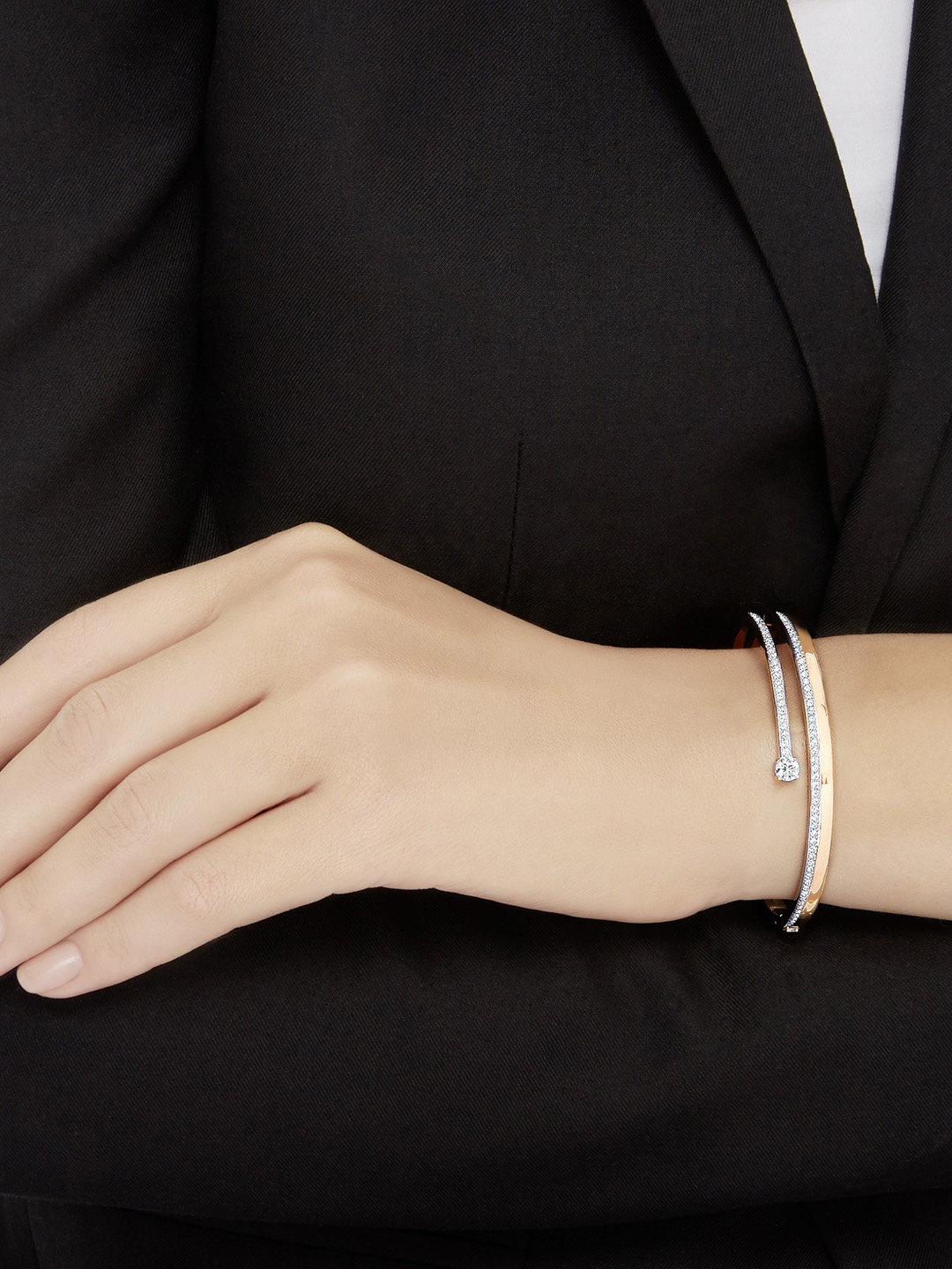 

SWAROVSKI Women Rose Gold-Toned Bangle