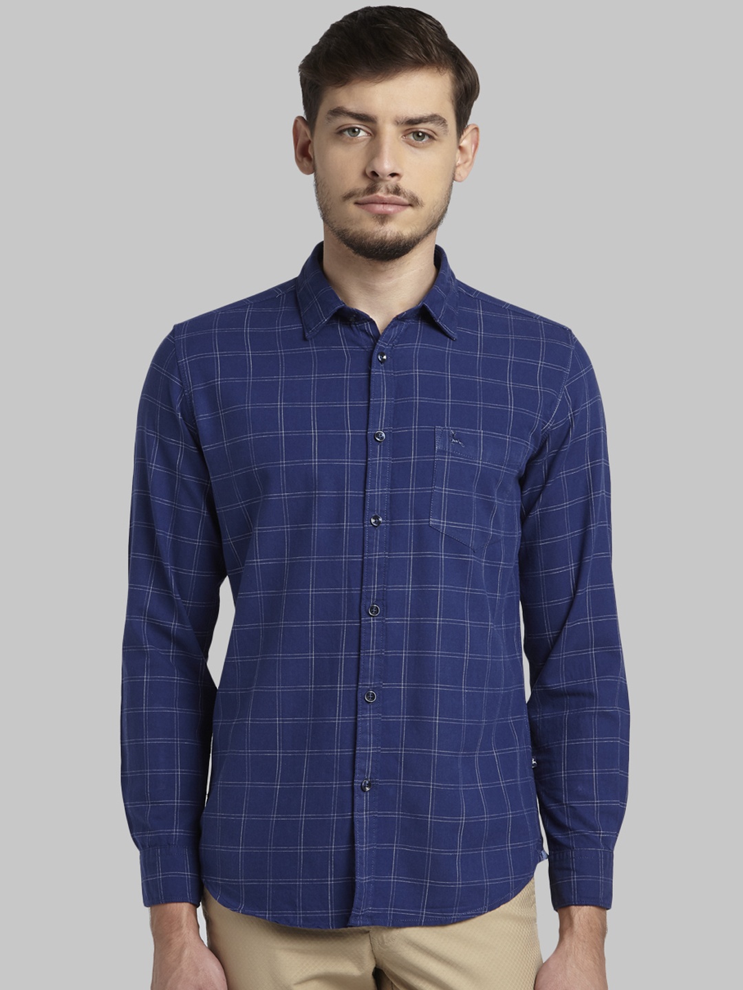 

Parx Men Blue Slim Fit Checked Casual Shirt