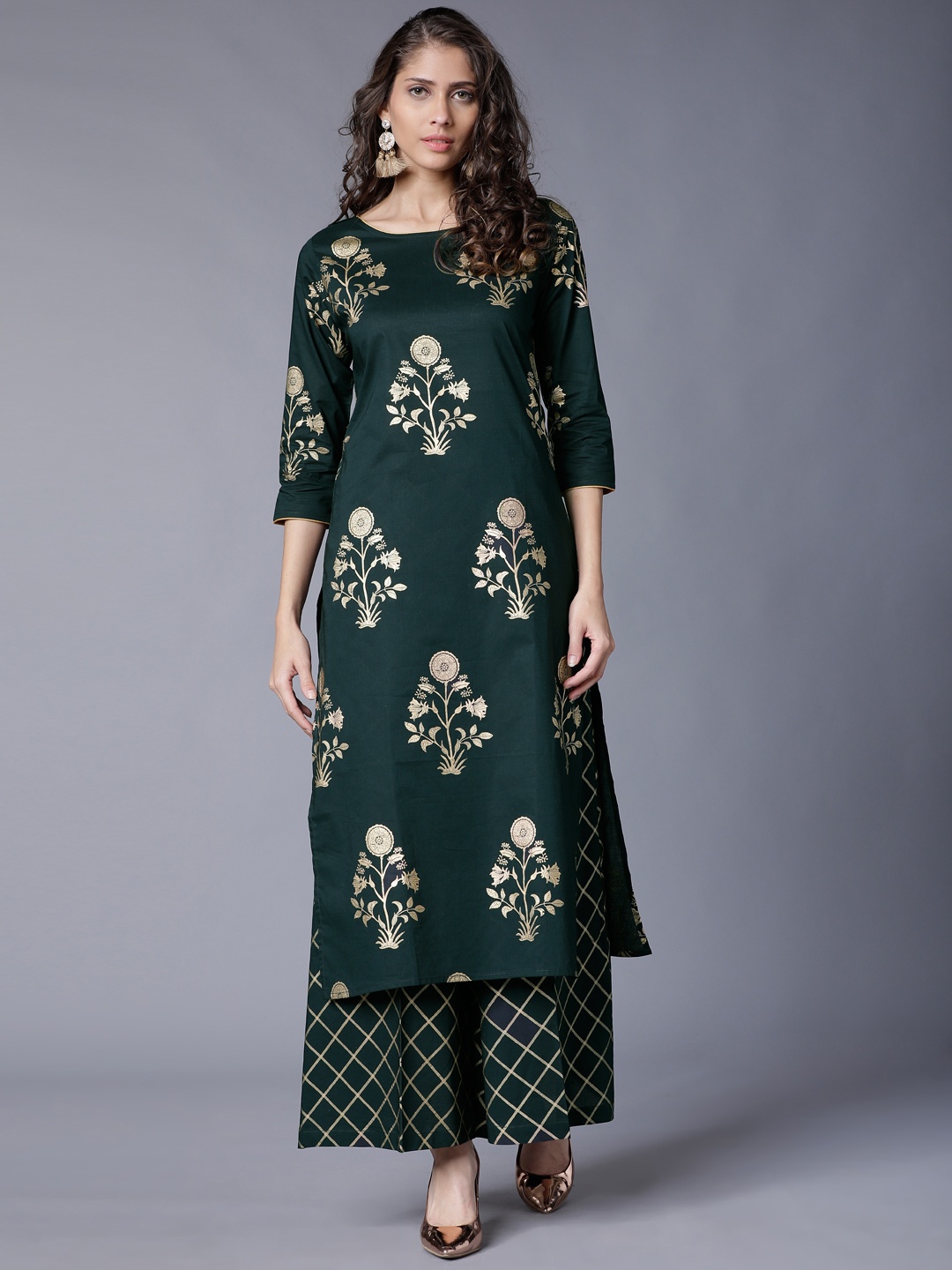 

Vishudh Women Green Floral Printed Regular Pure Cotton Kurta with Palazzos