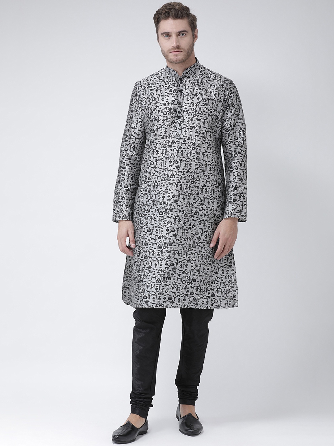 

DEYANN Men Silver-Toned & Black Printed Straight Kurta