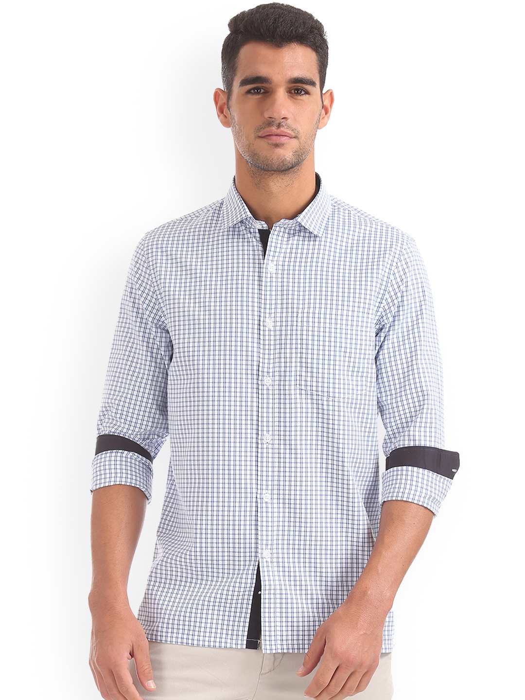 

Excalibur Men Blue & White Regular Fit Checked Casual Shirt