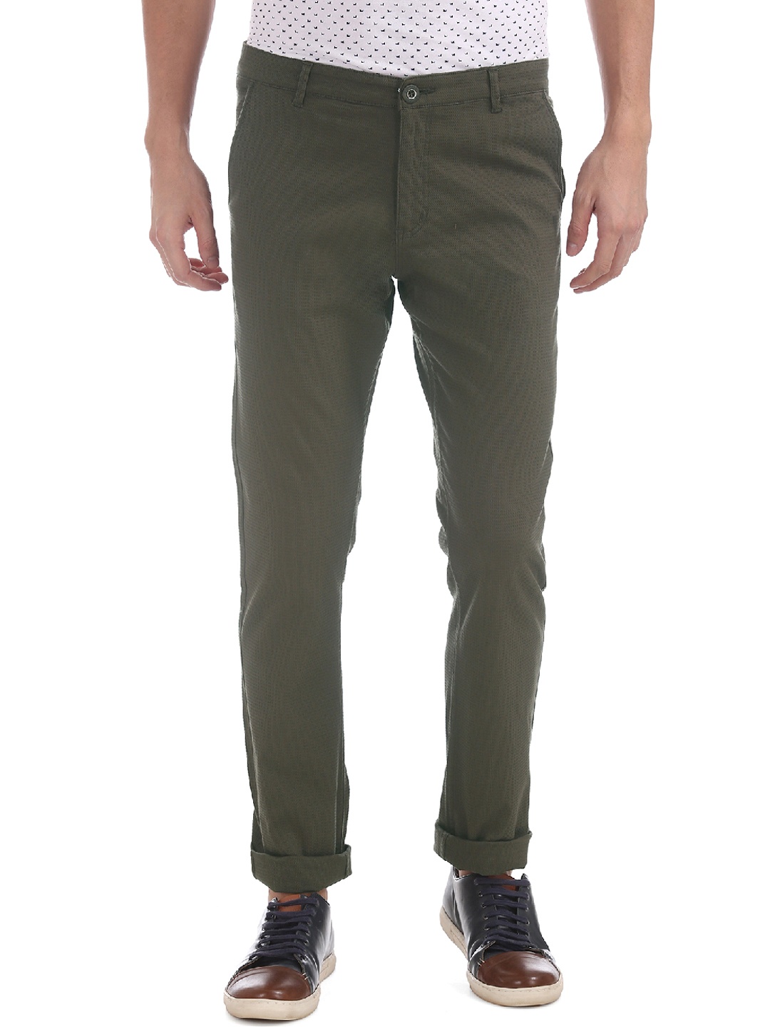 

Ruggers Men Olive Green Slim Fit Solid Regular Trousers