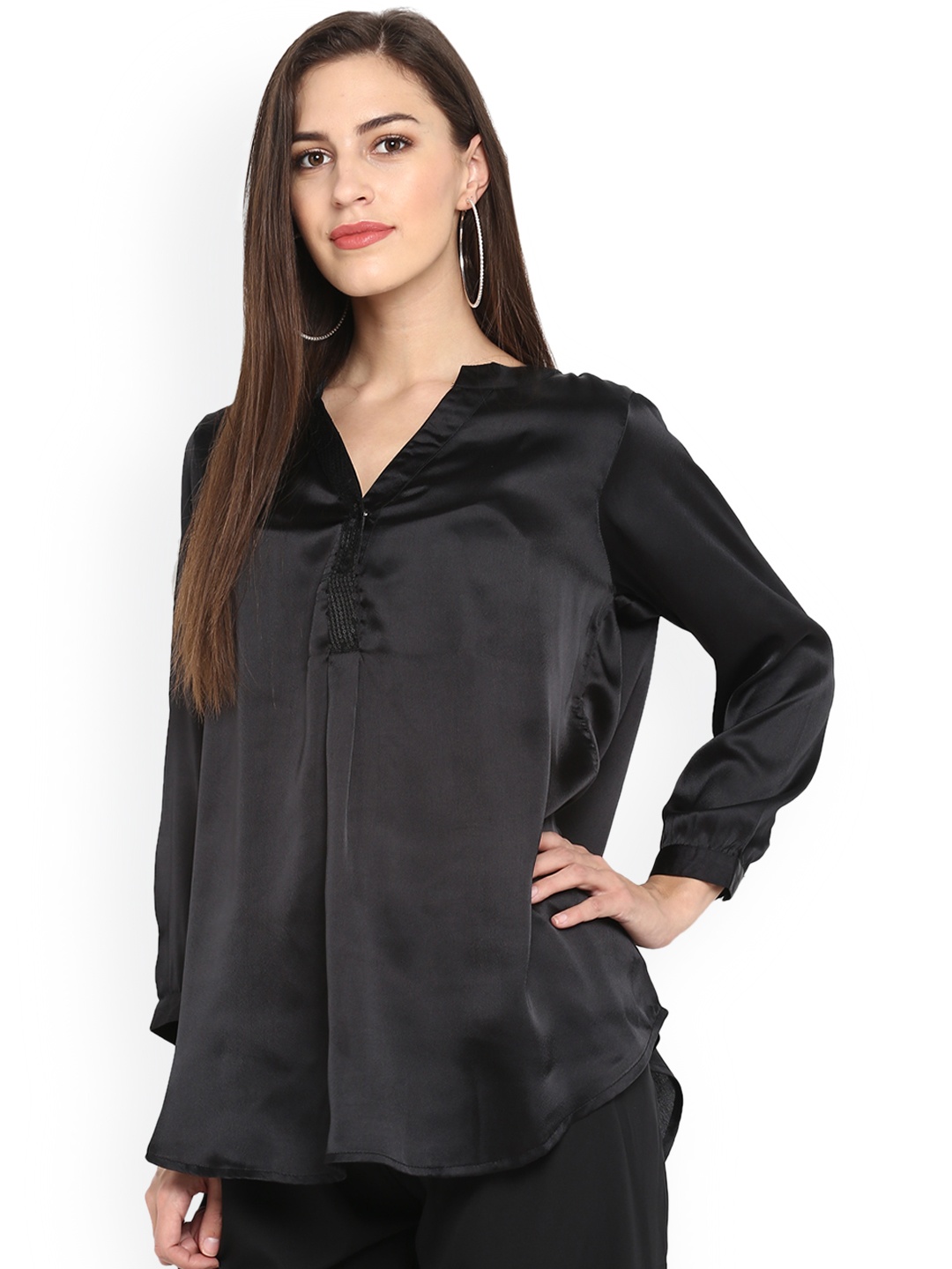 

Qurvii Plus Size Women Black Solid Top