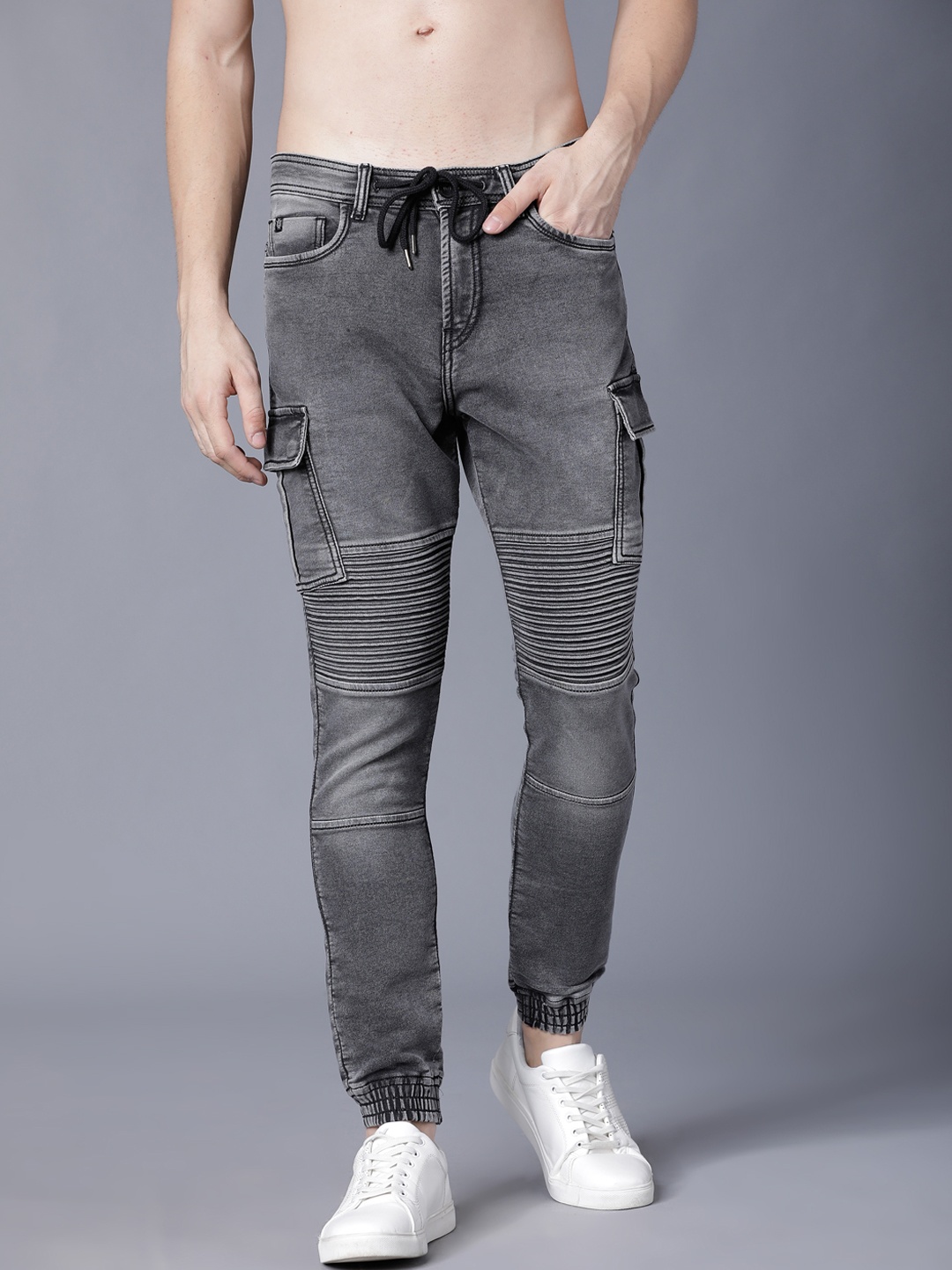 

LOCOMOTIVE Men Charcoal Grey Jogger Mid-Rise Clean Look Stretchable Jeans