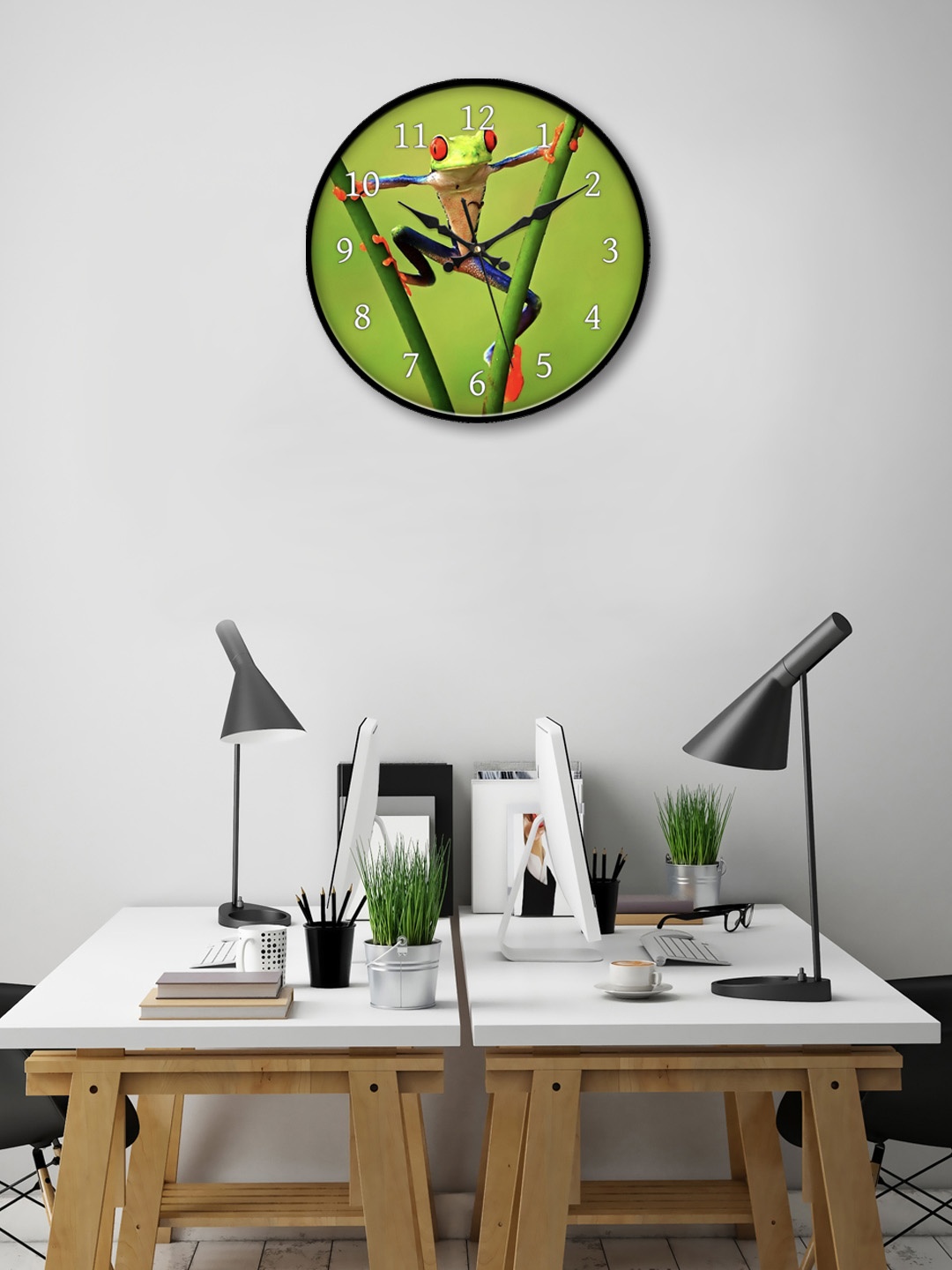 

999Store Green Round Printed Analogue Wall Clock