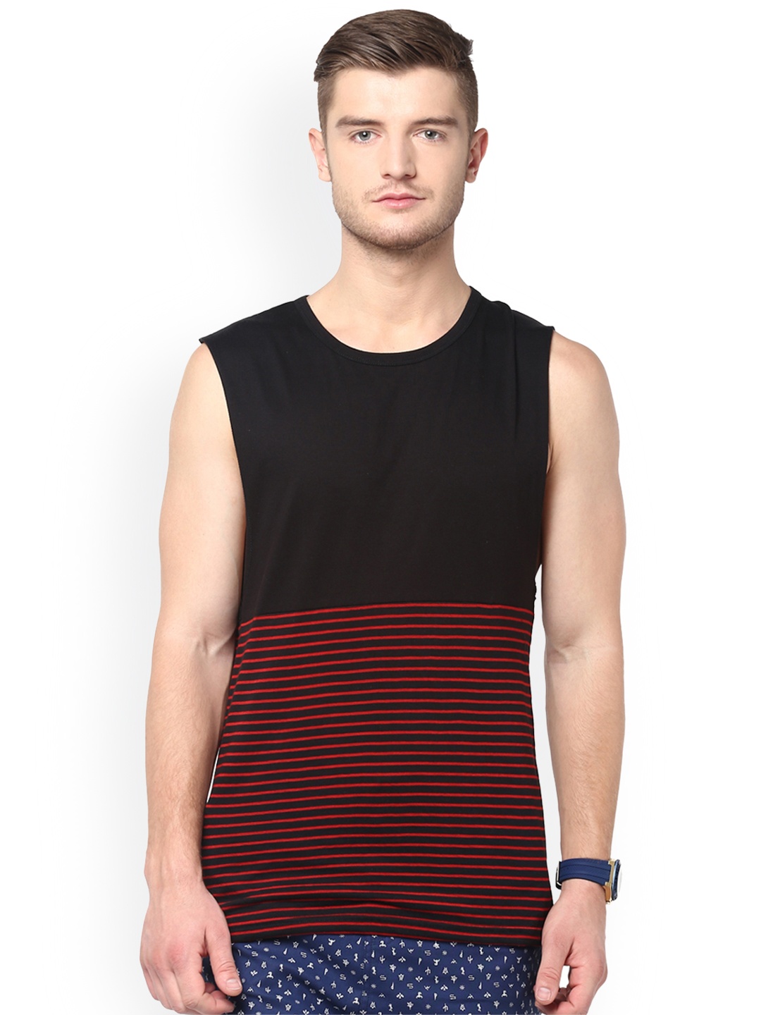 

Hypernation Men Black & Red Striped Round Neck T-shirt