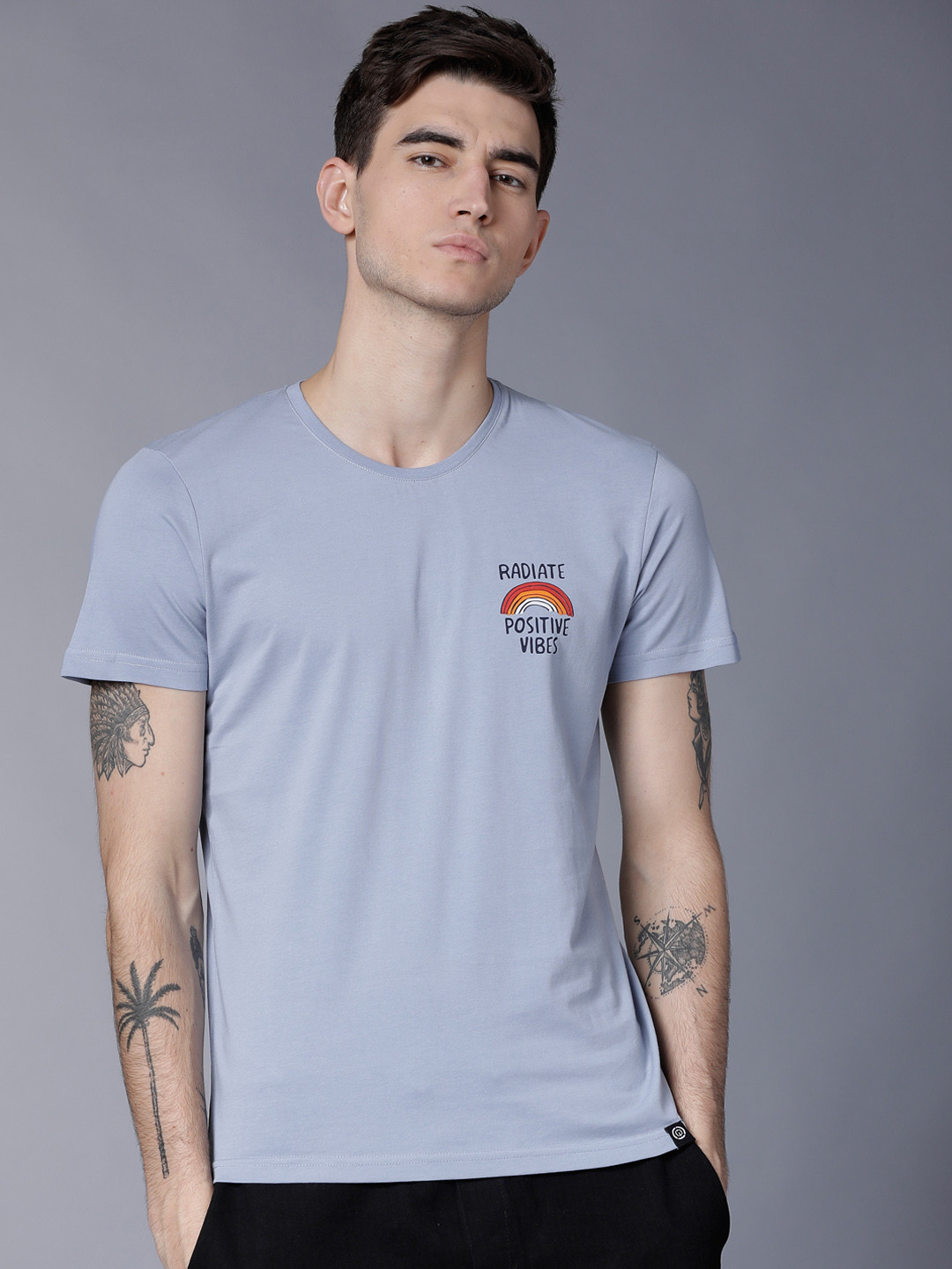 

LOCOMOTIVE Men Blue Solid Round Neck T-shirt