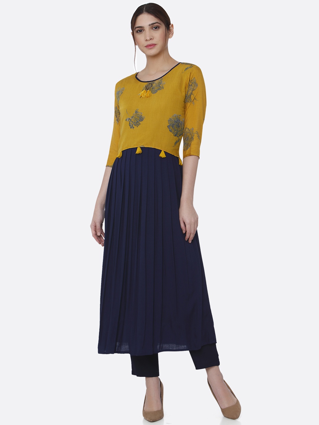 shiloh Women Mustard & Blue Printed Straight Kurta