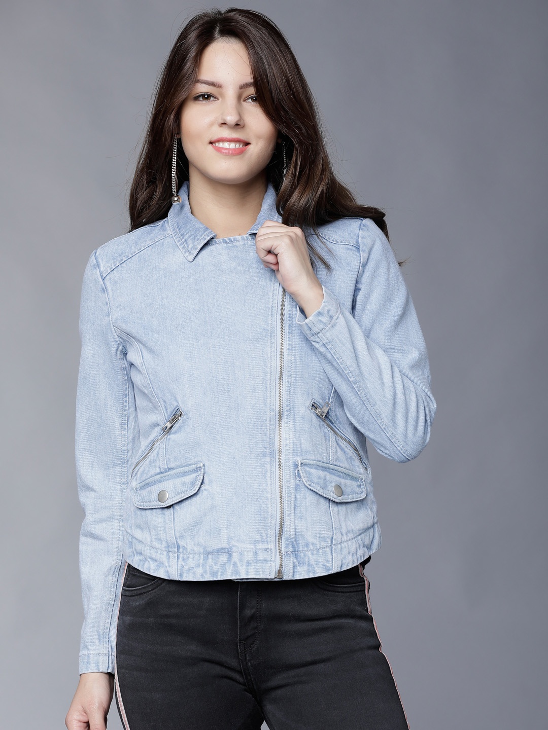 

Tokyo Talkies Women Blue Solid Denim Jacket