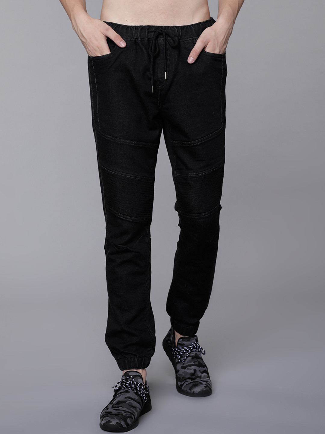 

LOCOMOTIVE Men Black Jogger Mid-Rise Clean Look Stretchable Jeans