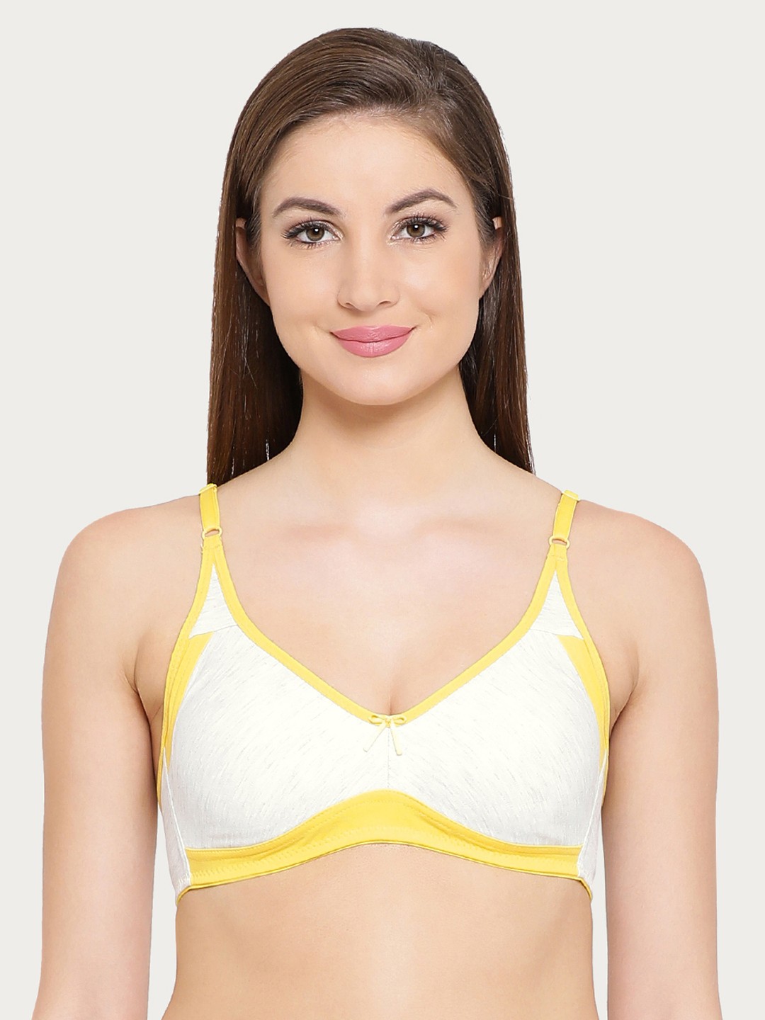 

Clovia Yellow Solid Non-Wired Non Padded Everyday Bra BR0790Z0240C
