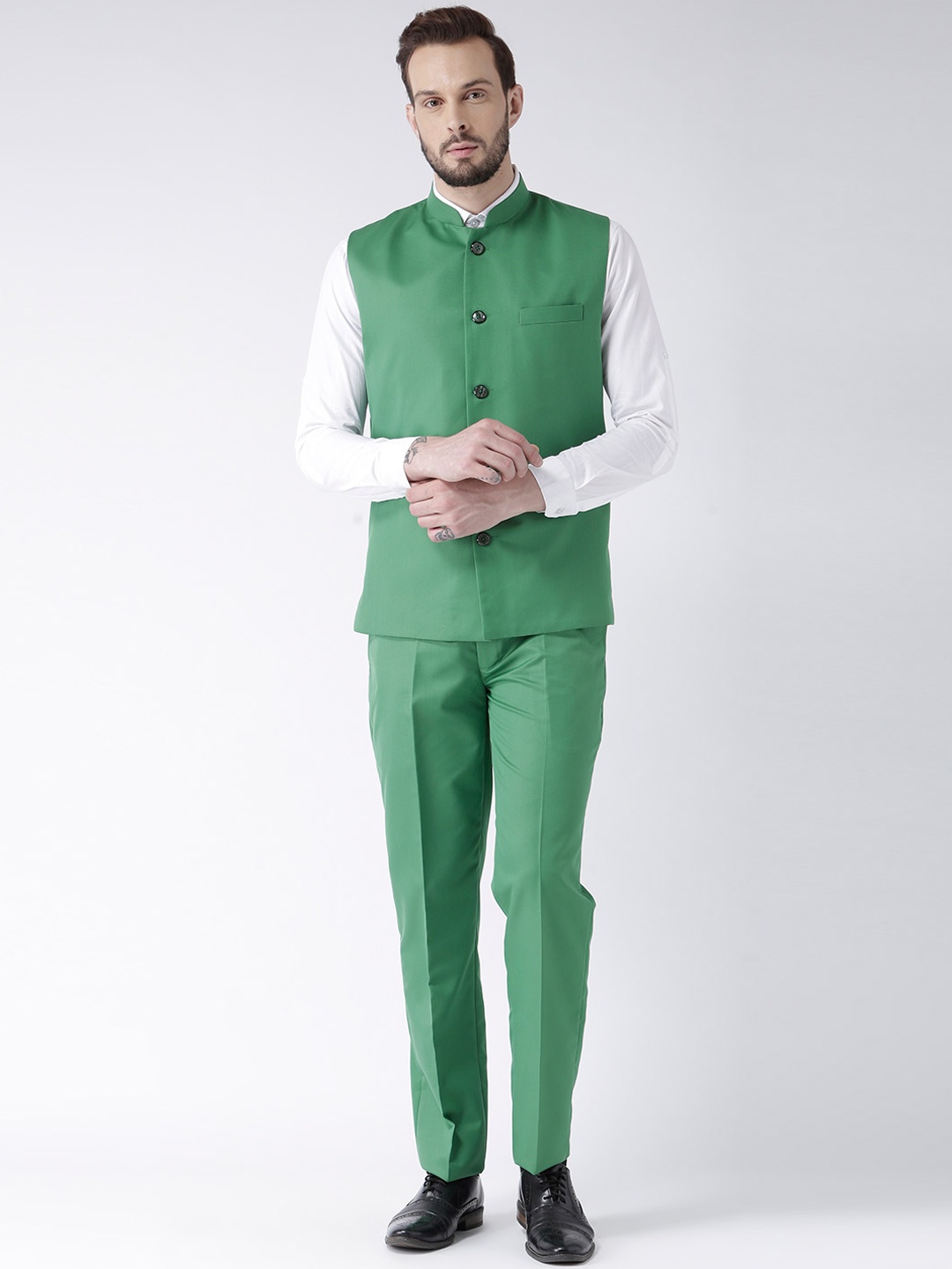 

Hangup Men Green Solid Suit