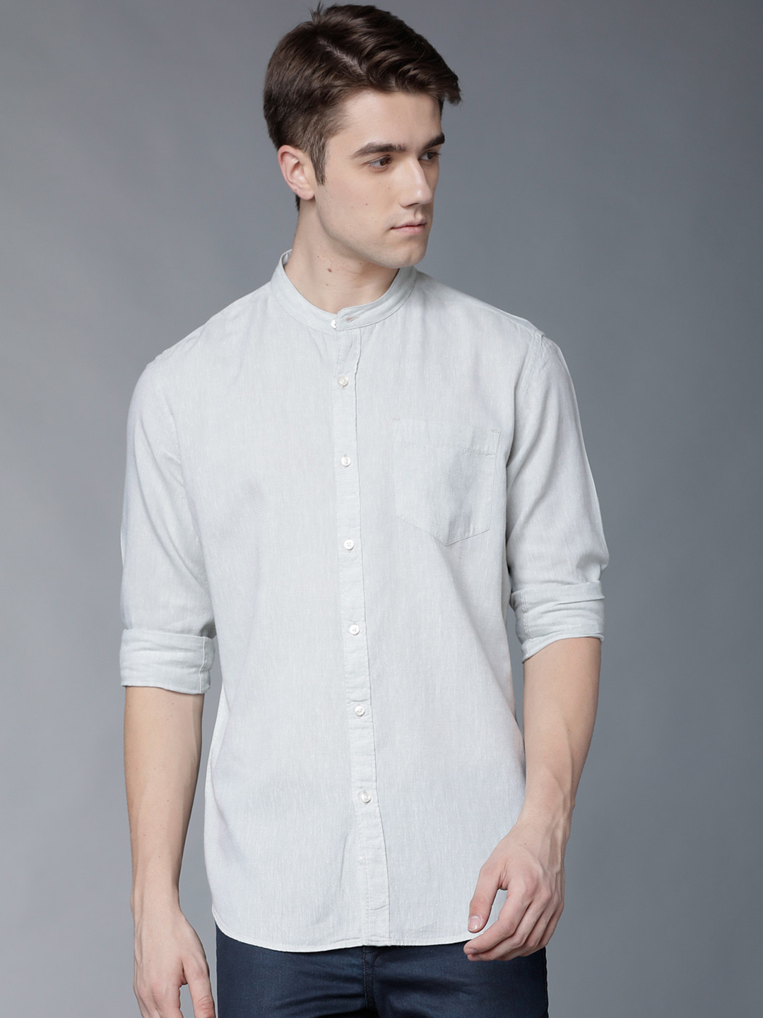 

Black coffee Men Grey Slim Fit Solid Casual Shirt