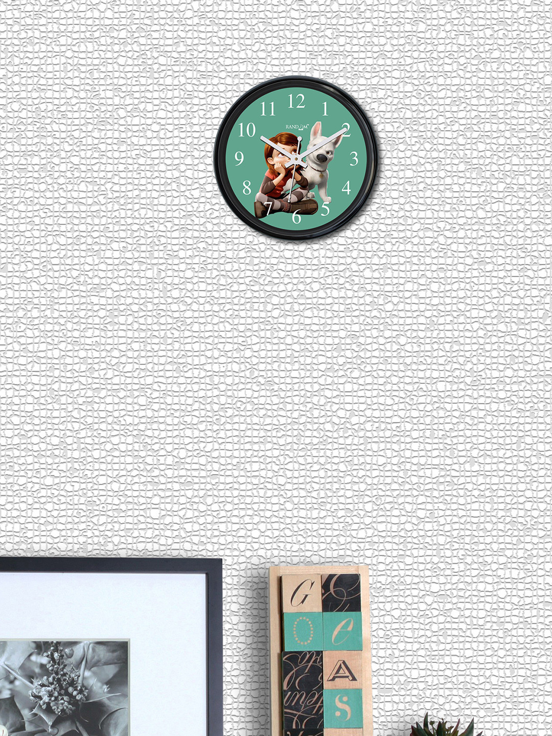 

RANDOM Green Round Printed 30 cm Analogue Wall Clock