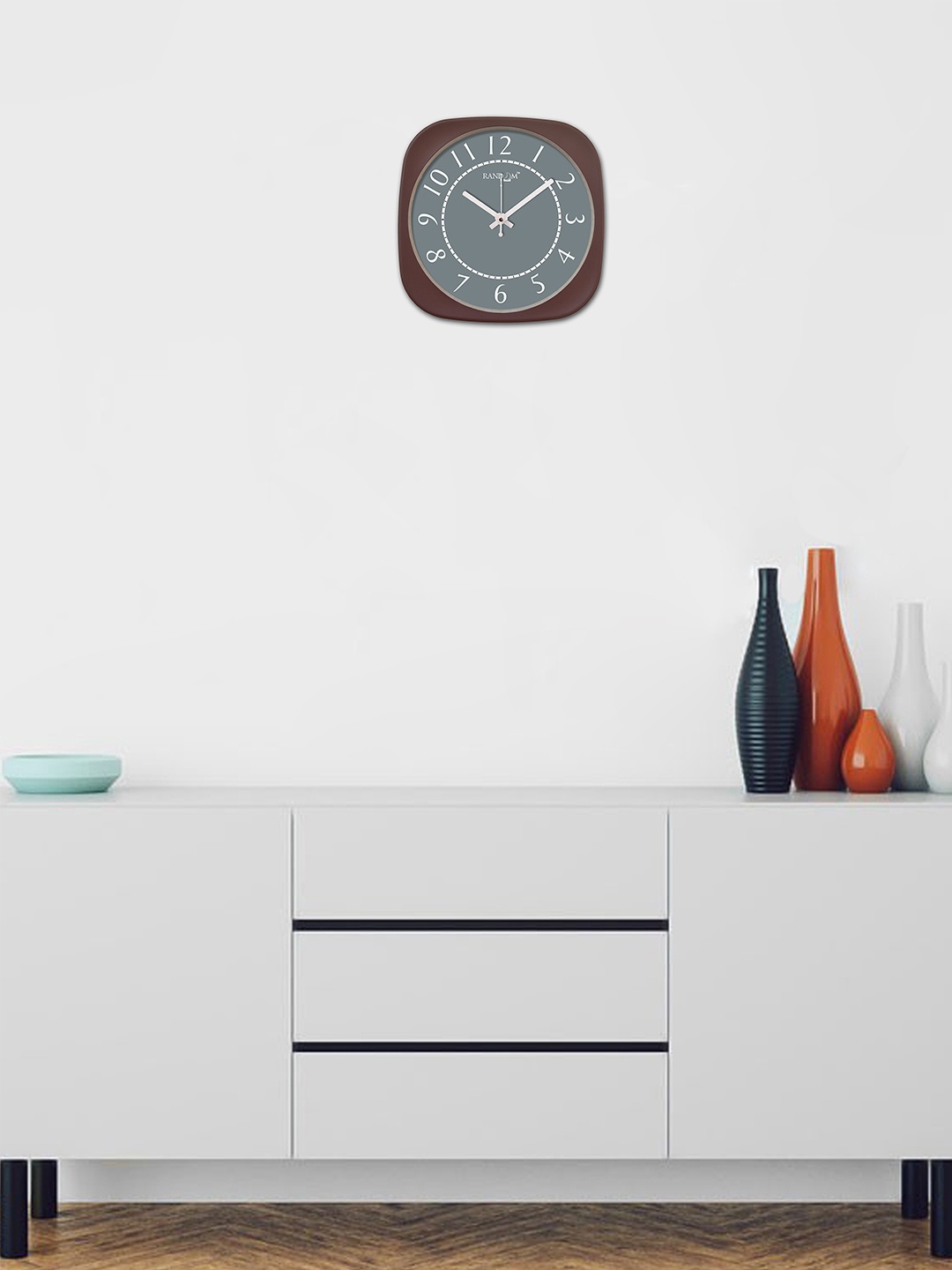 

RANDOM Grey Square Solid Analogue Wall Clock RC-6374