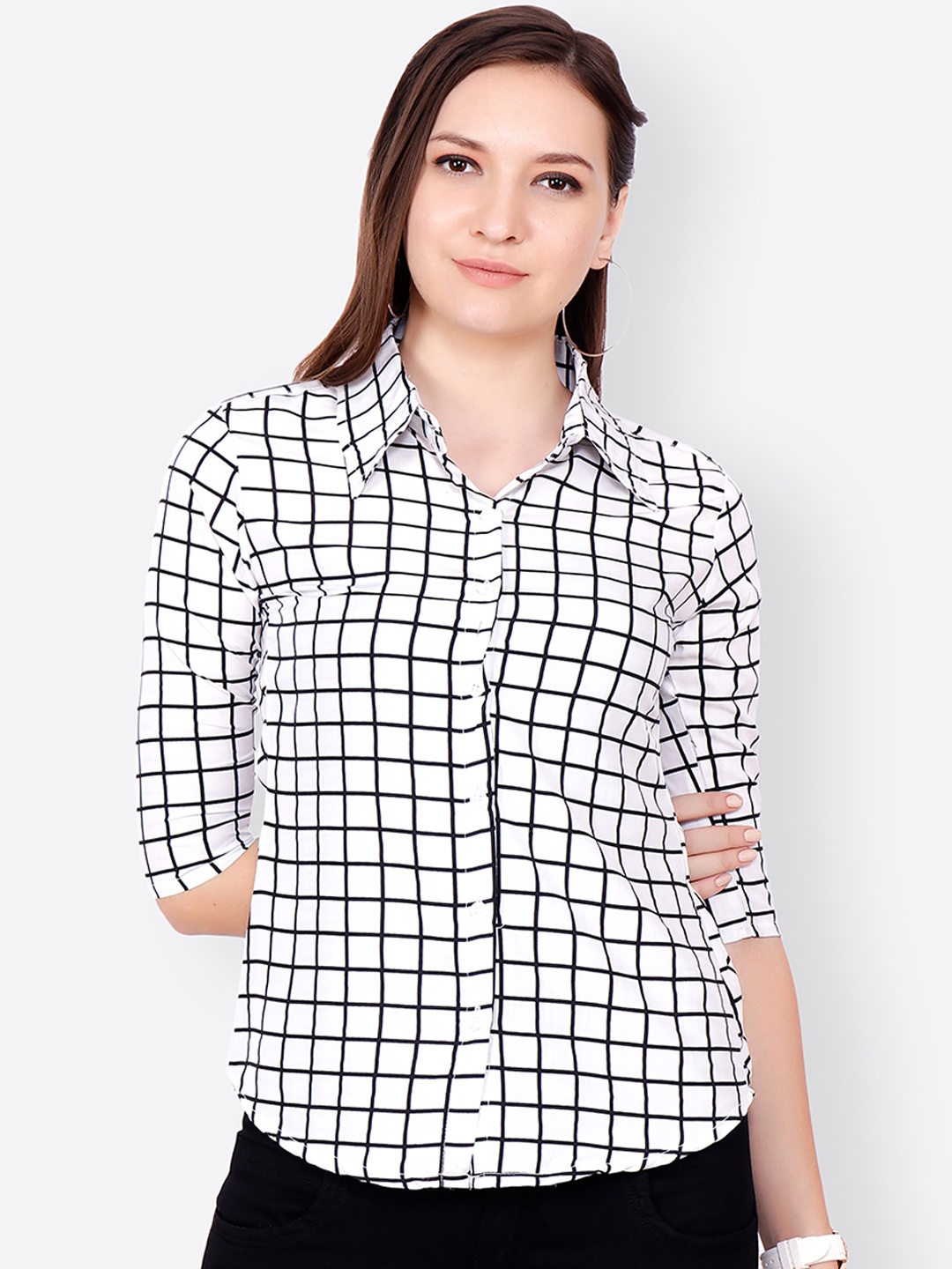 

SCORPIUS Women White & Black Regular Fit Checked Casual Shirt