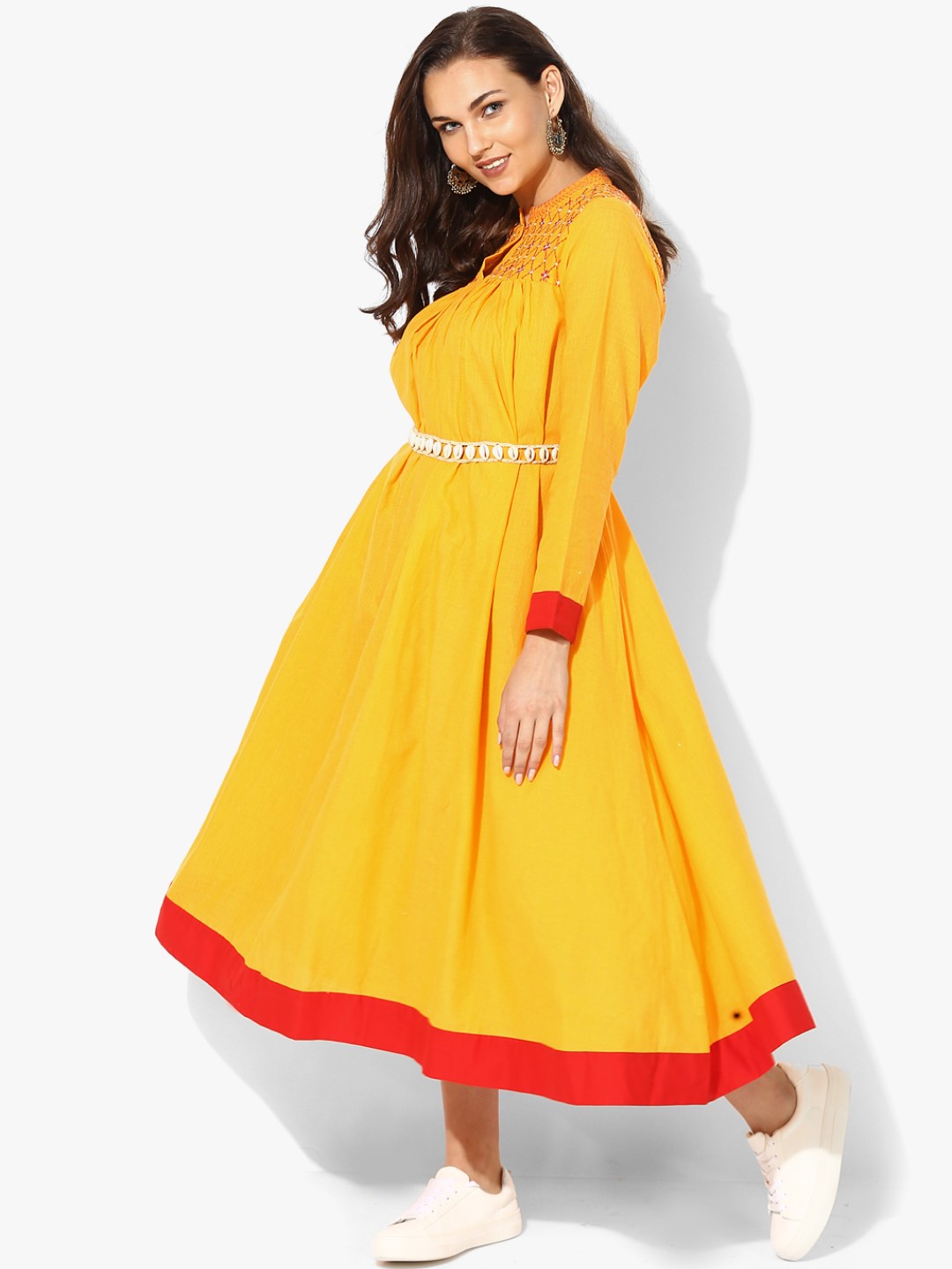

Sangria Women Yellow Solid Maxi Dress