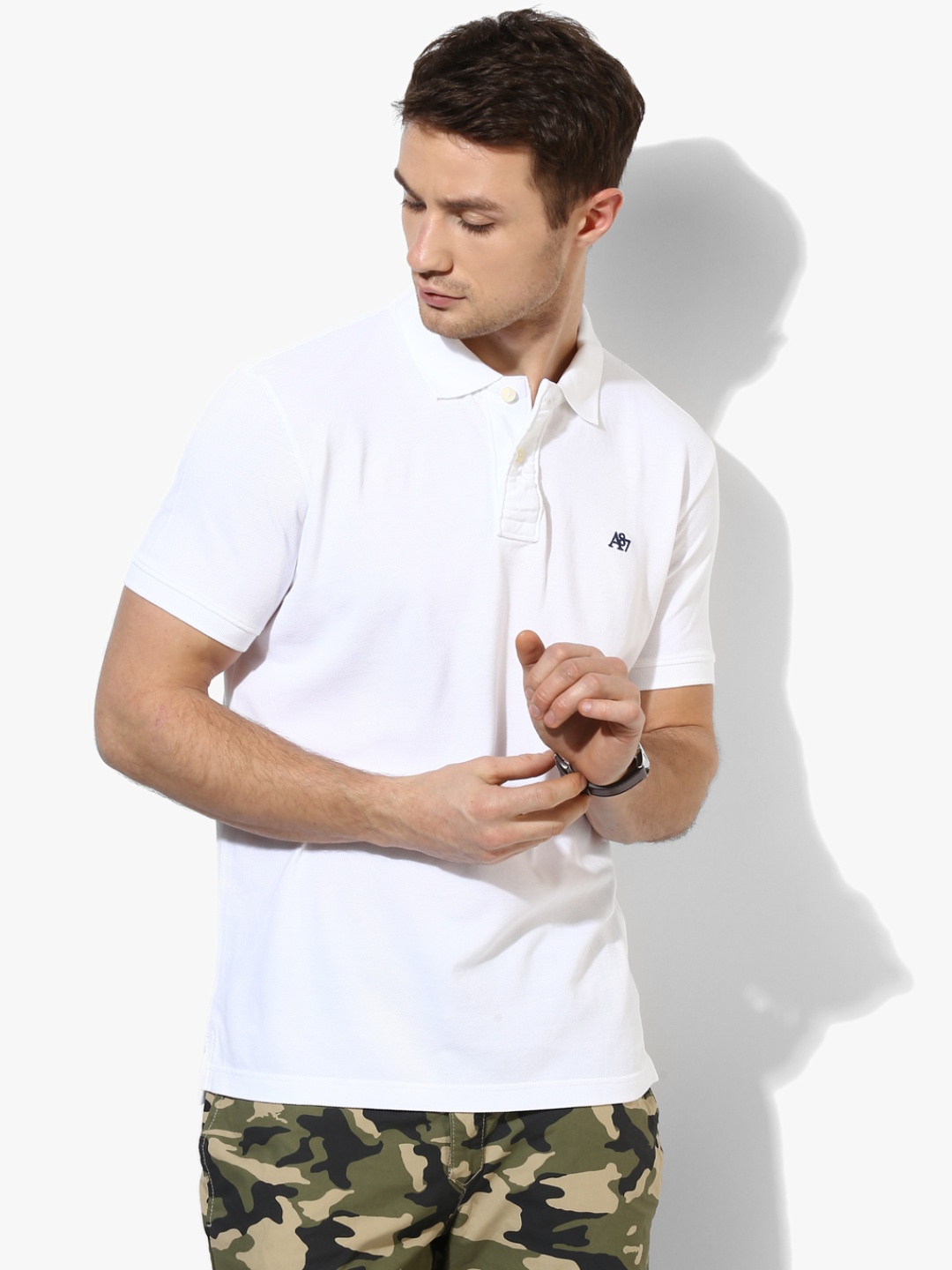

White Solid Regular Fit Polo T-Shirt
