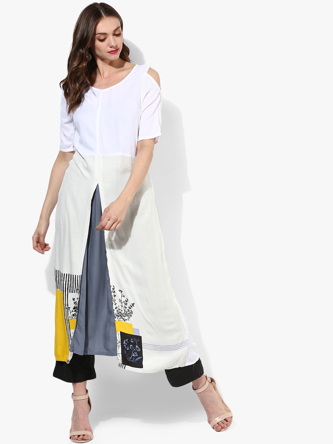 

RANGMANCH BY PANTALOONS Women White & Grey Printed A-Line Kurta