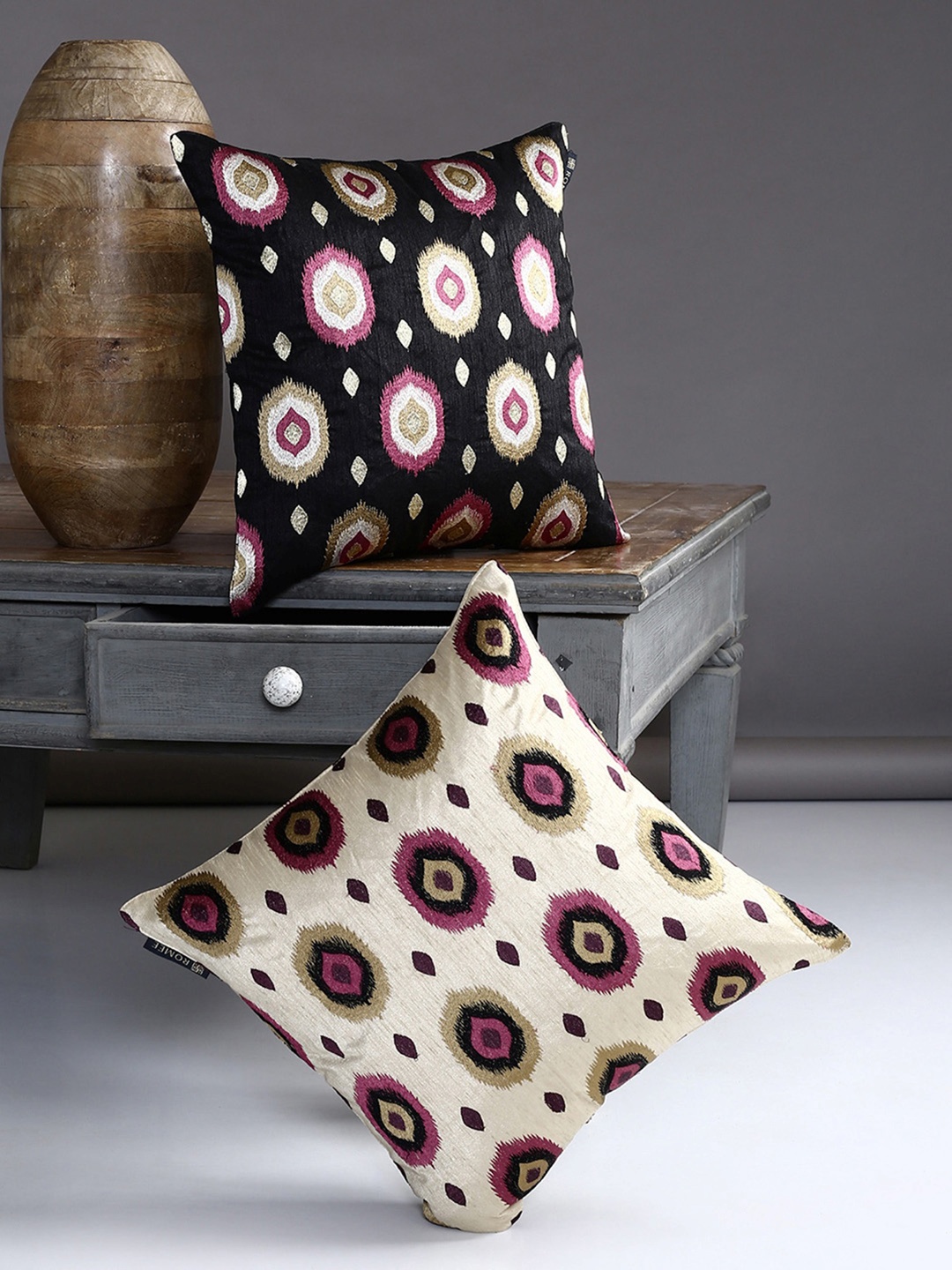 

ROMEE Black Set of 2 Ethnic Motifs Square Cushion Covers