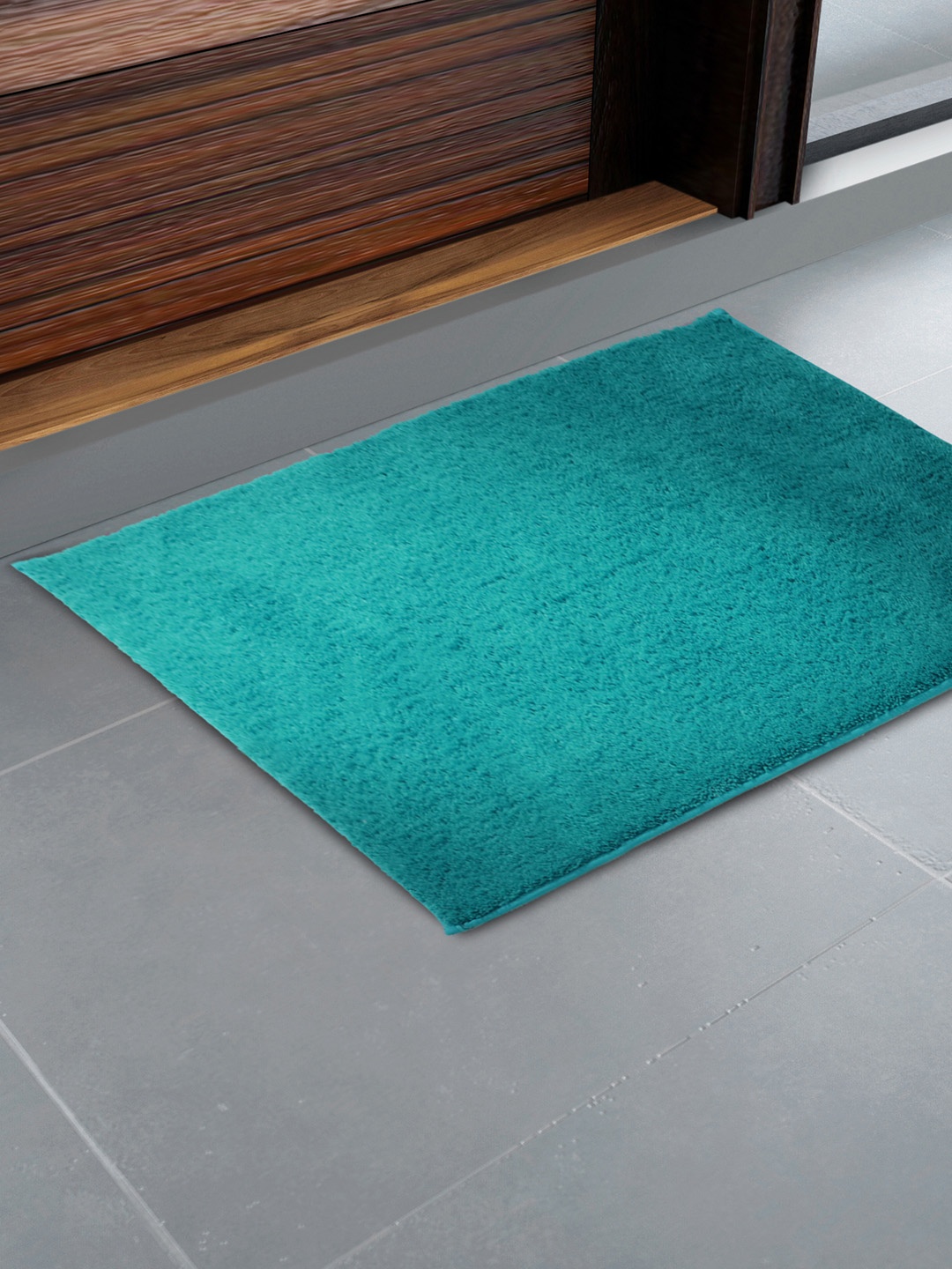 

CORE Designed by SPACES Blue Solid 1600 GSM Rectangular Bath Rug, Turquoise blue