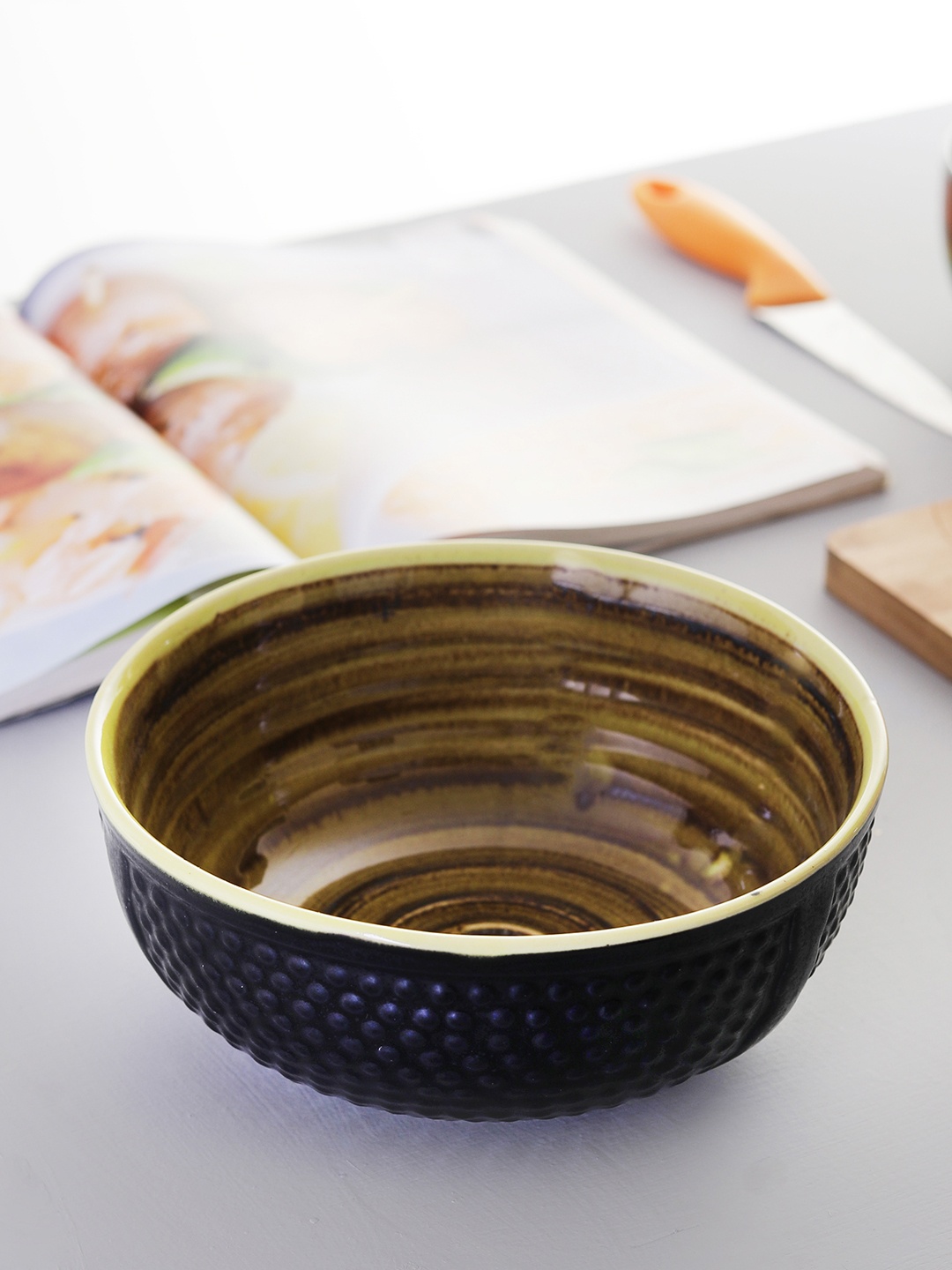 

MIAH Decor Black & Mustard Yellow Solid Ceramic Serving Bowl