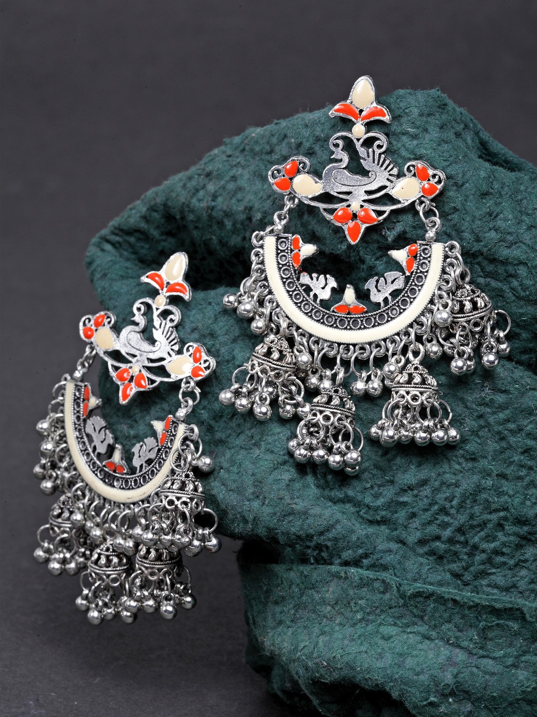 

Moedbuille Silver-Plated Crescent Shaped Chandbalis