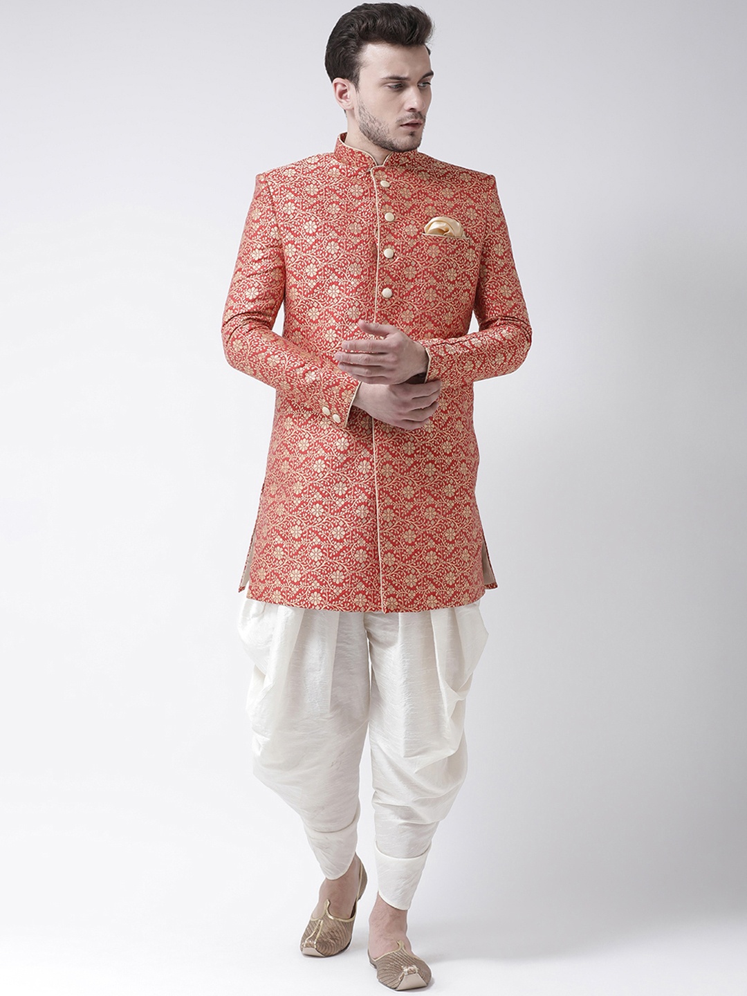 

DEYANN Men Red & Off-White Sherwani