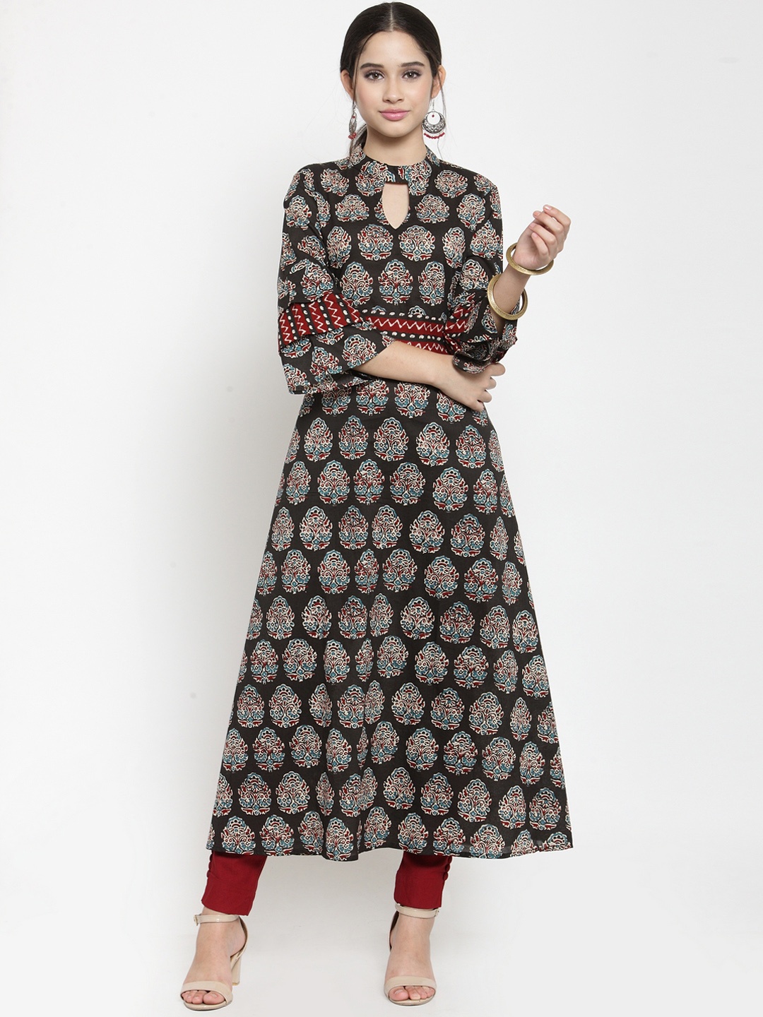 

Get Glamr Women Black & Maroon Printed A-Line Kurta