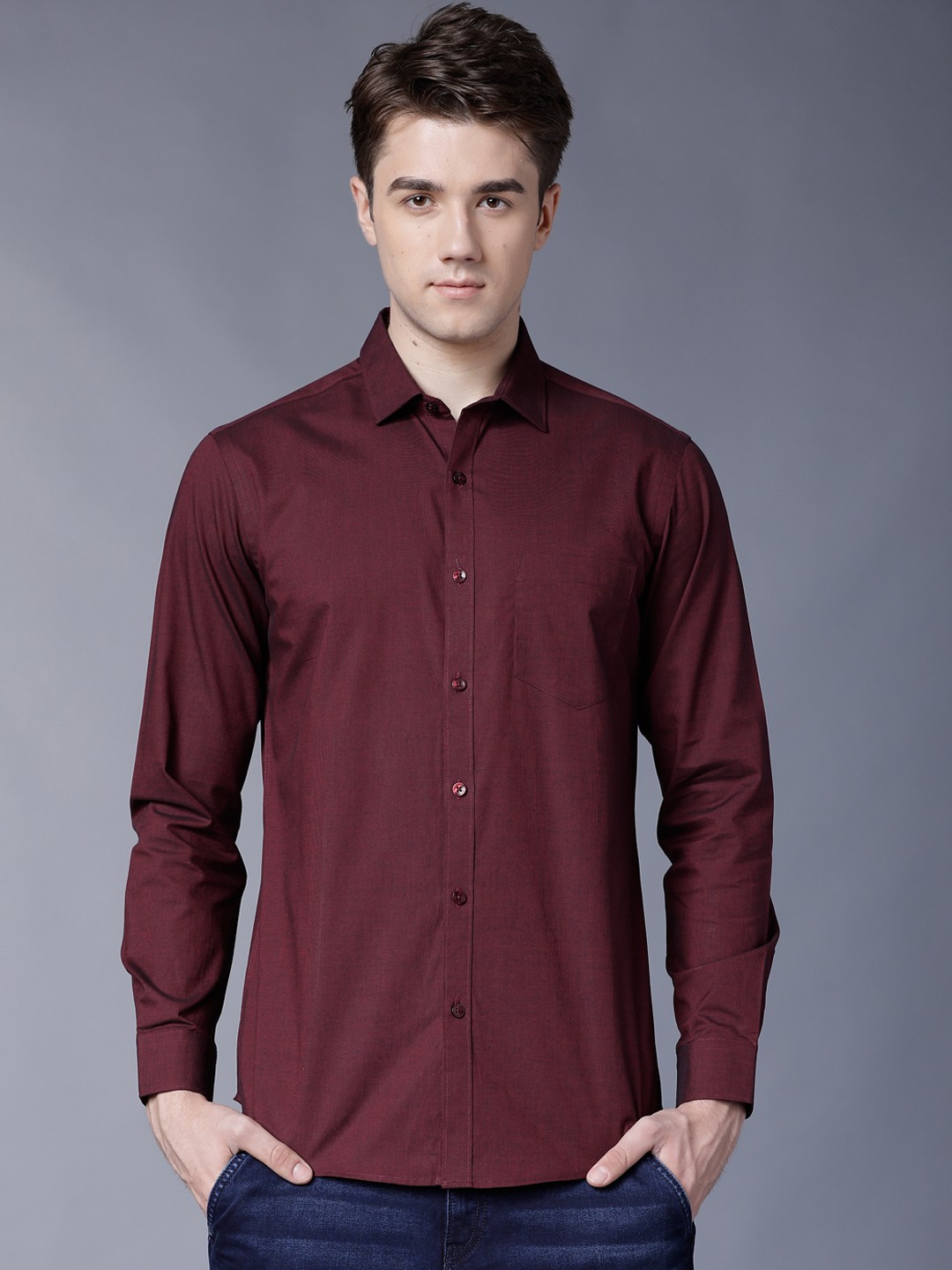 

Black coffee Men Maroon Slim Fit Solid Formal Shirt