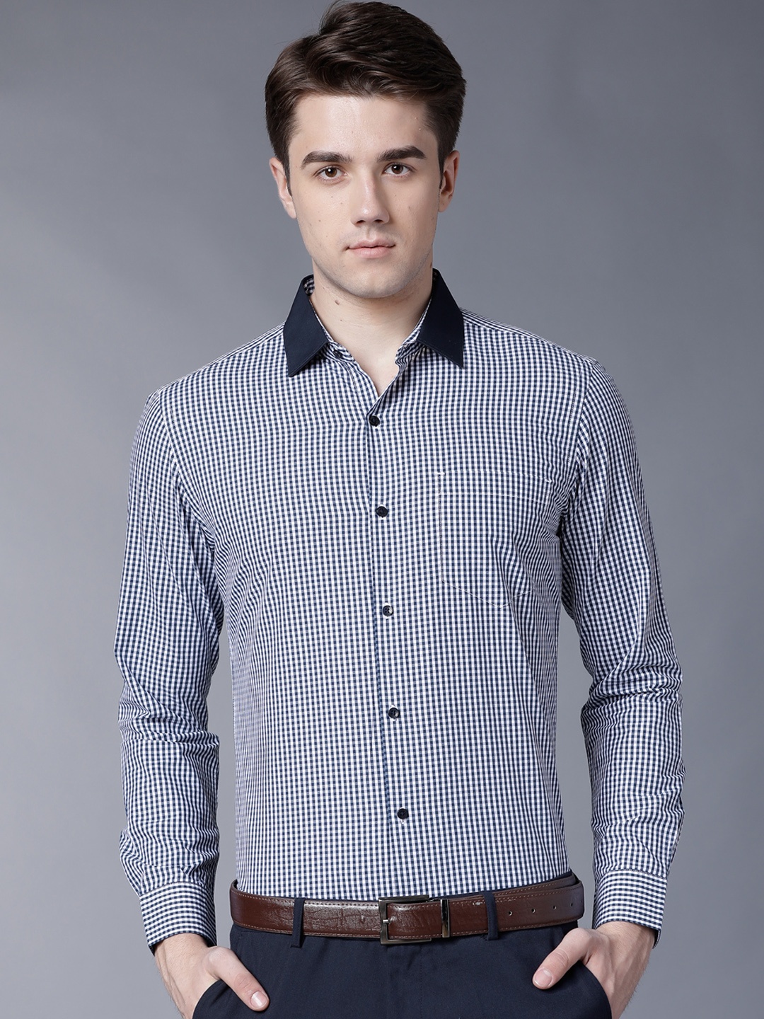 

Black coffee Men Navy Blue & White Slim Fit Checked Formal Shirt