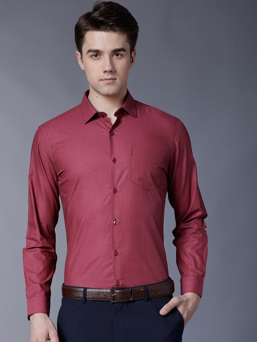 

Black coffee Men Pink Slim Fit Solid Formal Shirt
