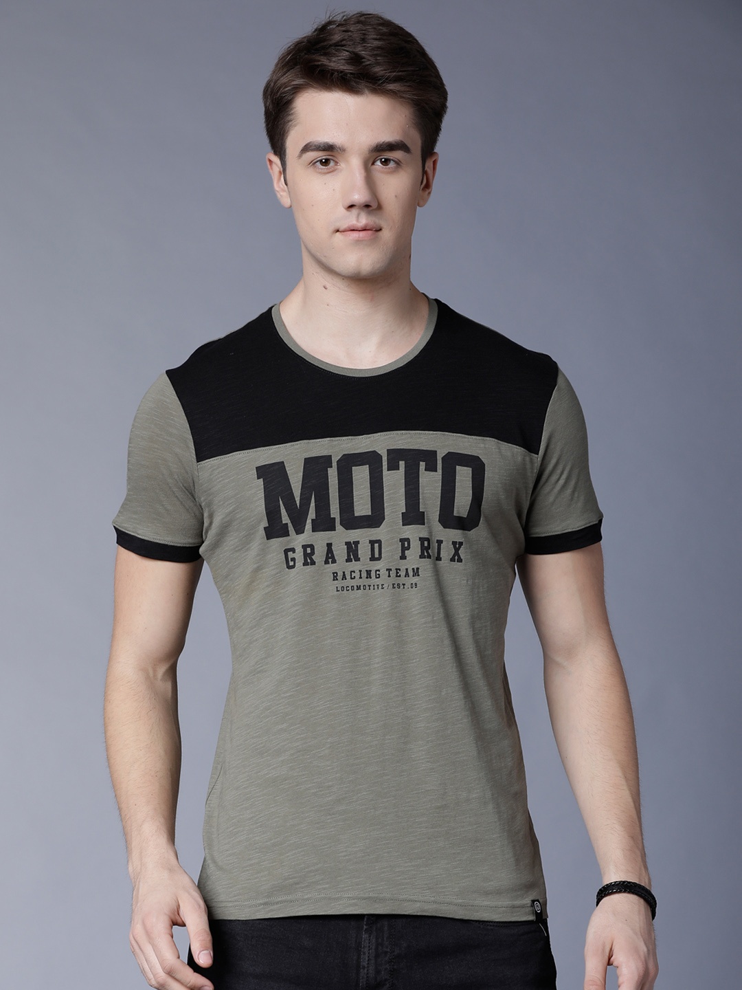 

LOCOMOTIVE Men Olive Green Printed Round Neck Slim Fit T-shirt