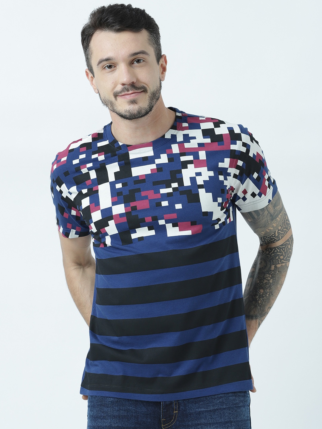 

Huetrap Men Navy Blue Printed Round Neck T-shirt