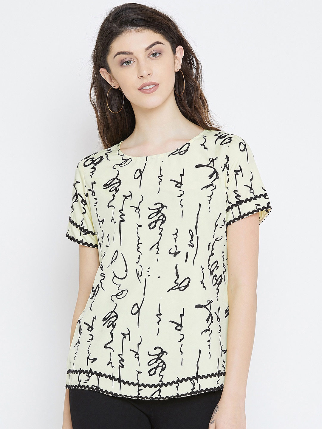 

Ruhaans Women Cream-Coloured & Black Printed Top