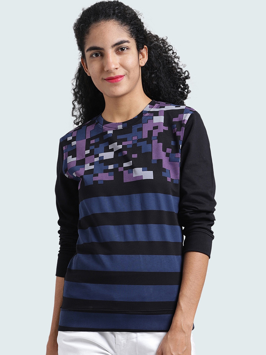 

Huetrap Women Black Striped Sweatshirt