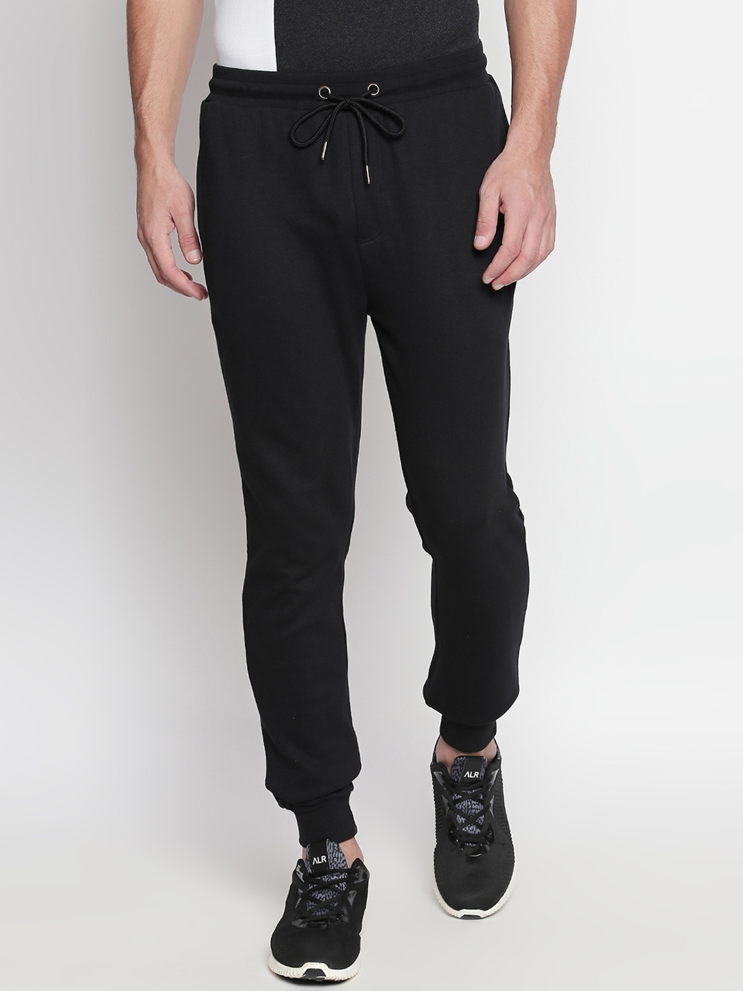 

Ajile by Pantaloons Men Black Smart Regular Fit Solid Joggers