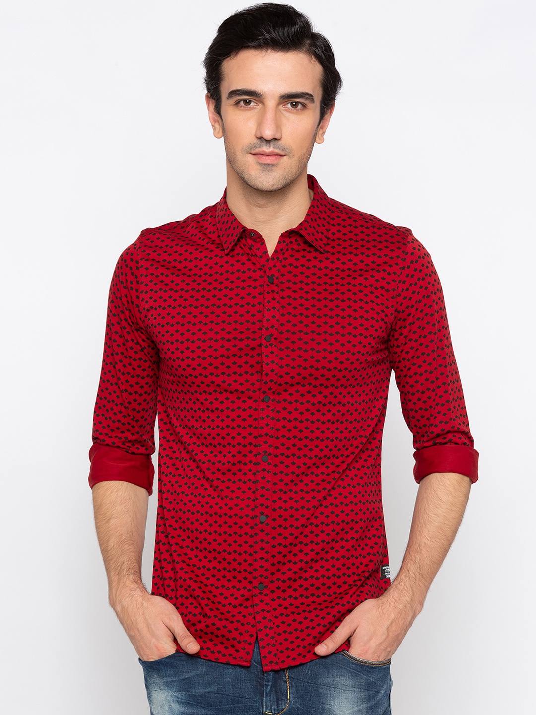 

Status Quo Men Red Slim Fit Printed Casual Shirt
