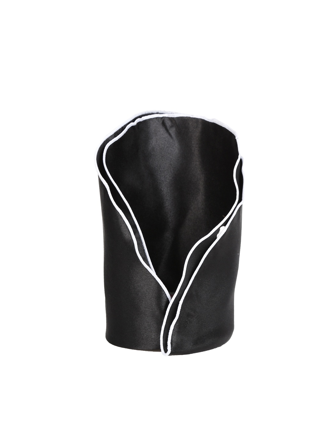 

Peter England Men Black Solid Pocket Square
