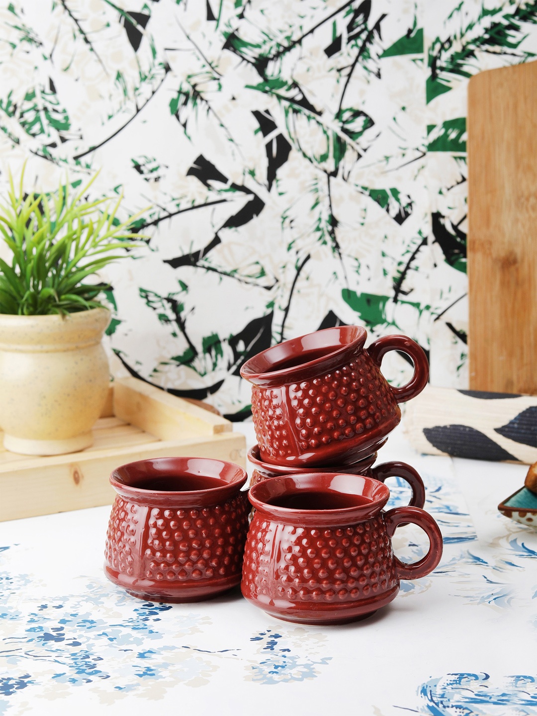 

VarEesha Set of 4 Red Textured Ceramic Cups