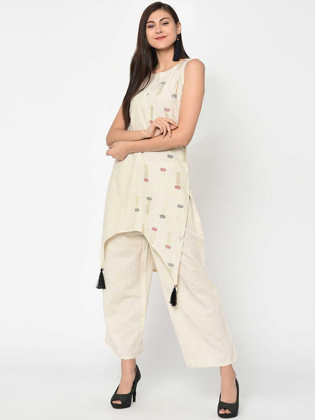 

ZIYAA Women Off-White Asymmetric Printed A-Line Kurta