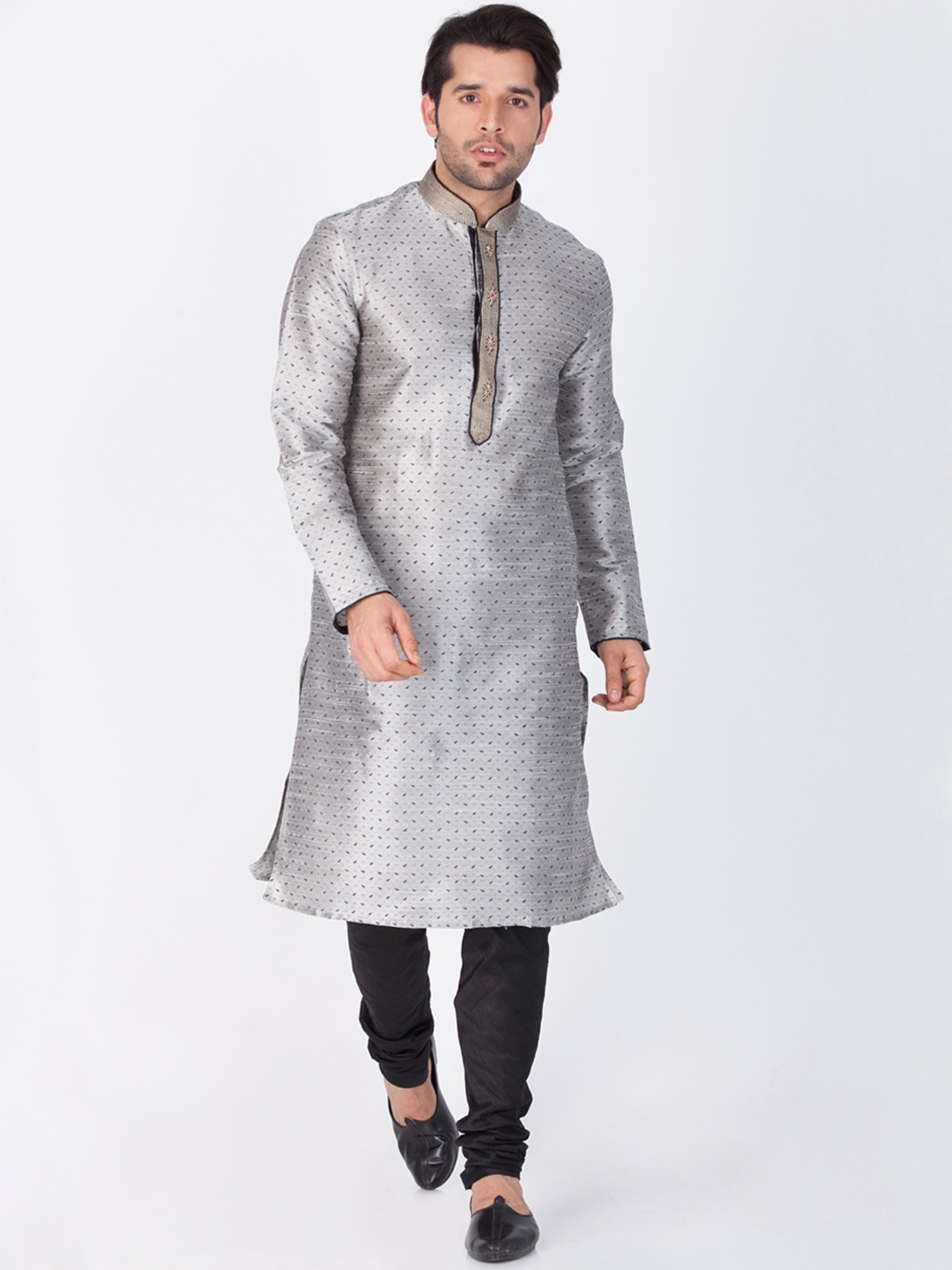 

VASTRAMAY Men Black & Grey Self Design Kurta with Pyjamas