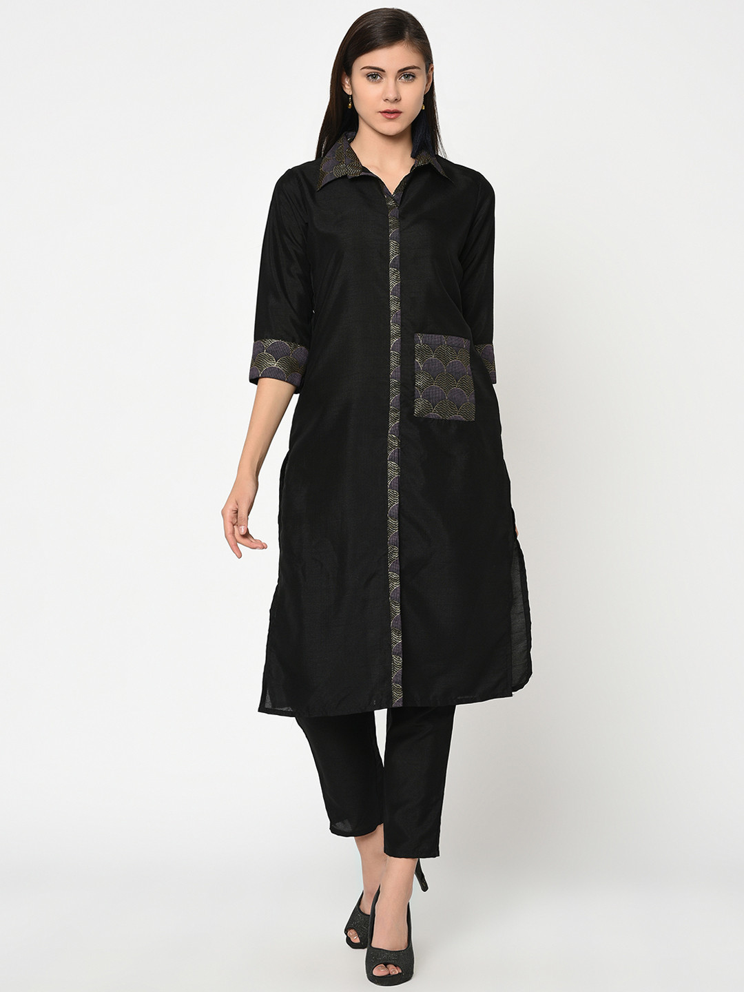 

ZIYAA Women Black Solid Straight Kurta