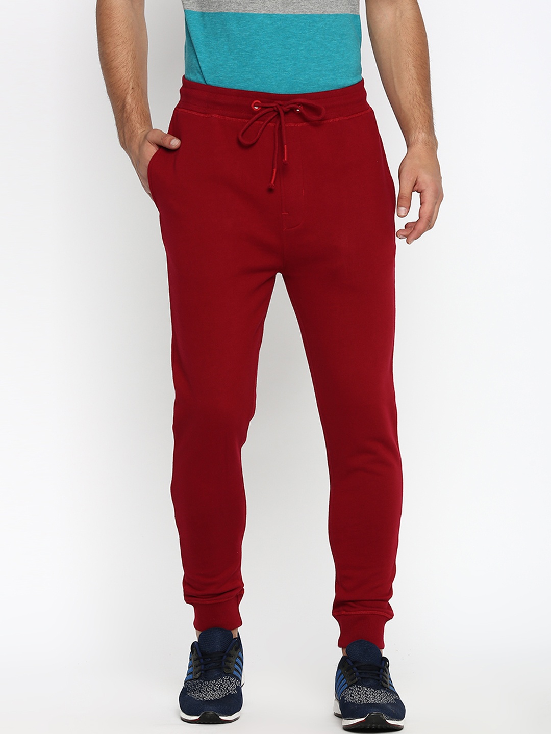 

Basics Men Blue Solid Slim-Fit Joggers, Red