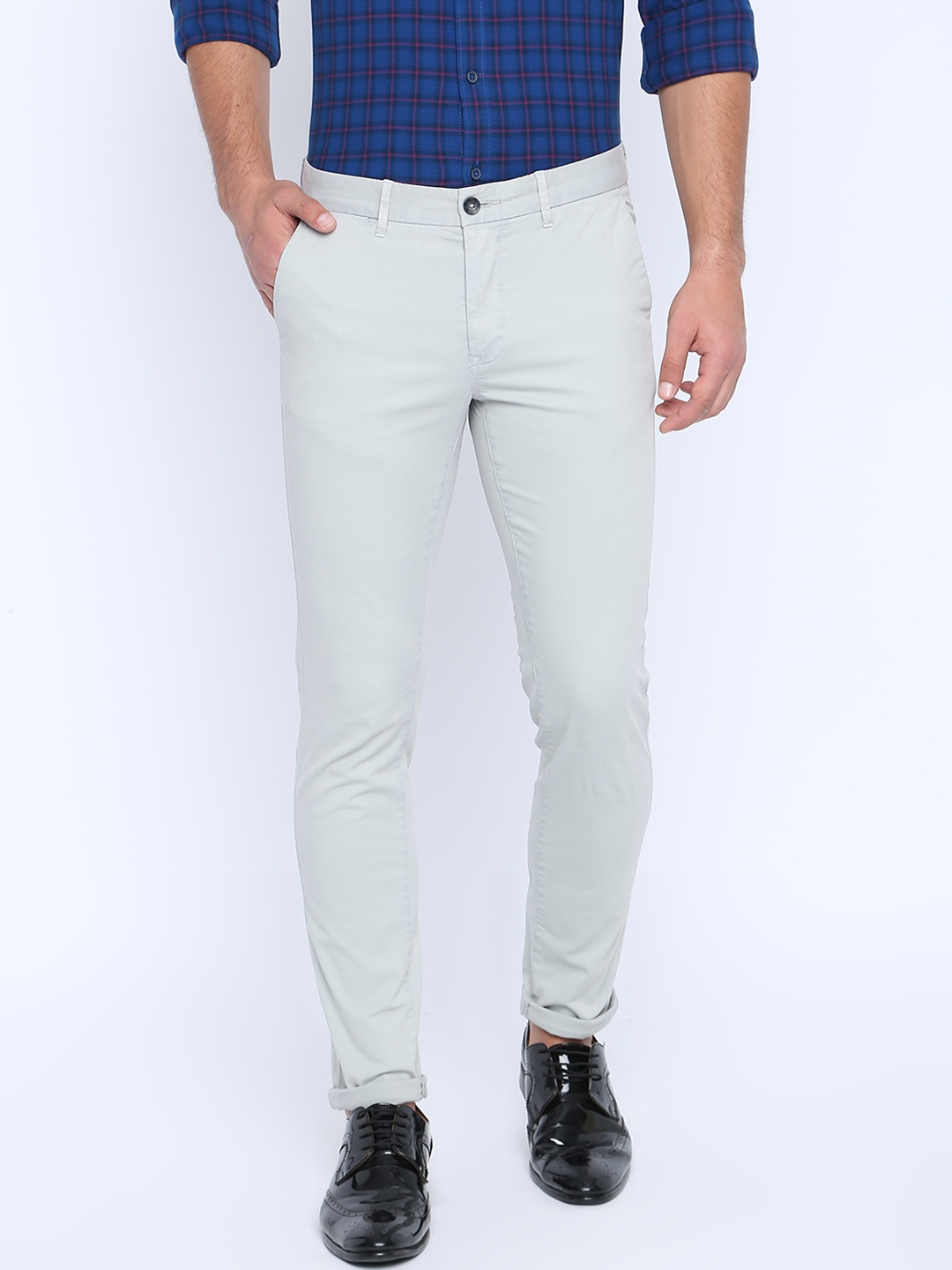 

Basics Men Grey Skinny Fit Solid Regular Trousers